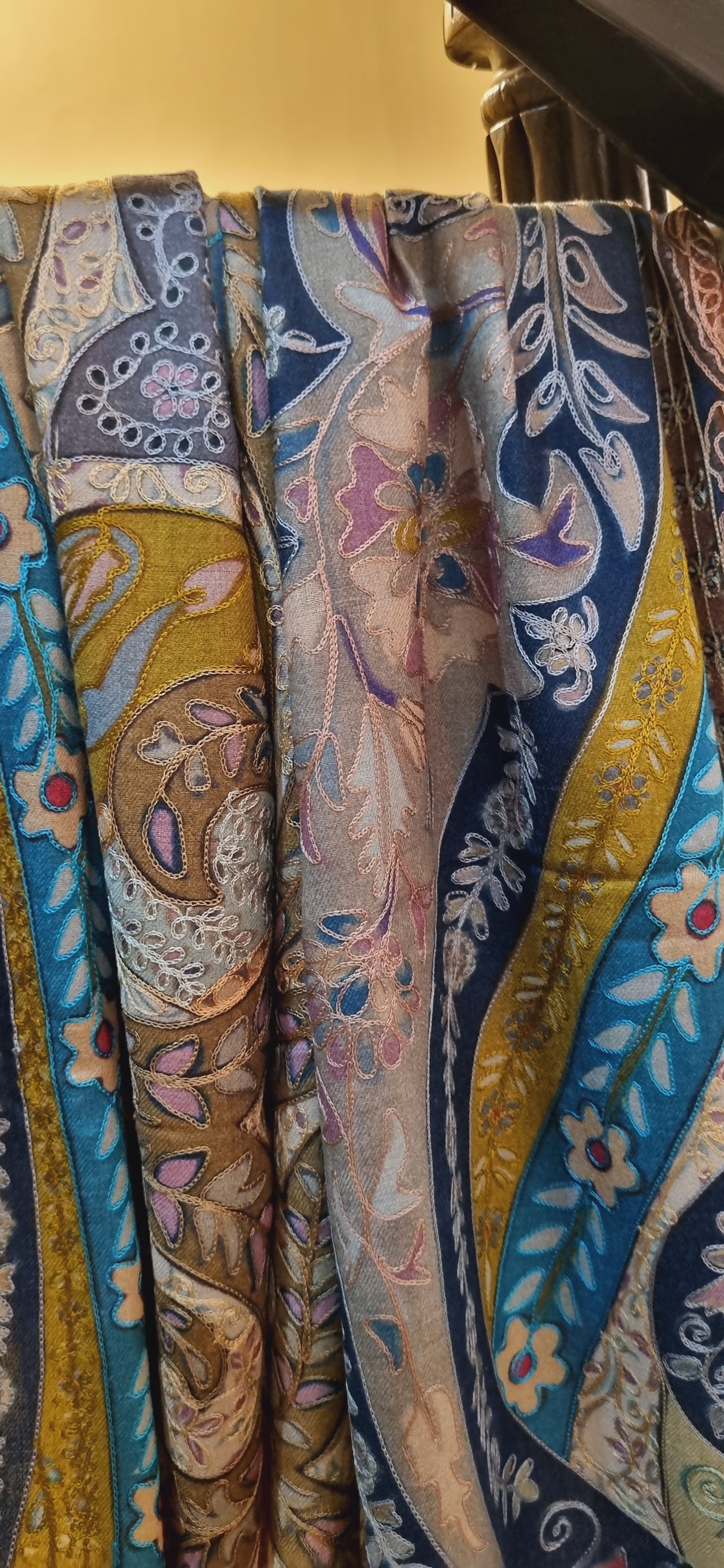 Reelkar pashmina shawl