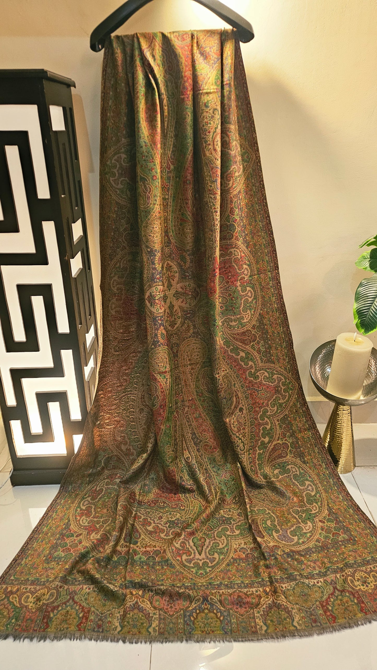 Persian reversible kaani: Pashmina