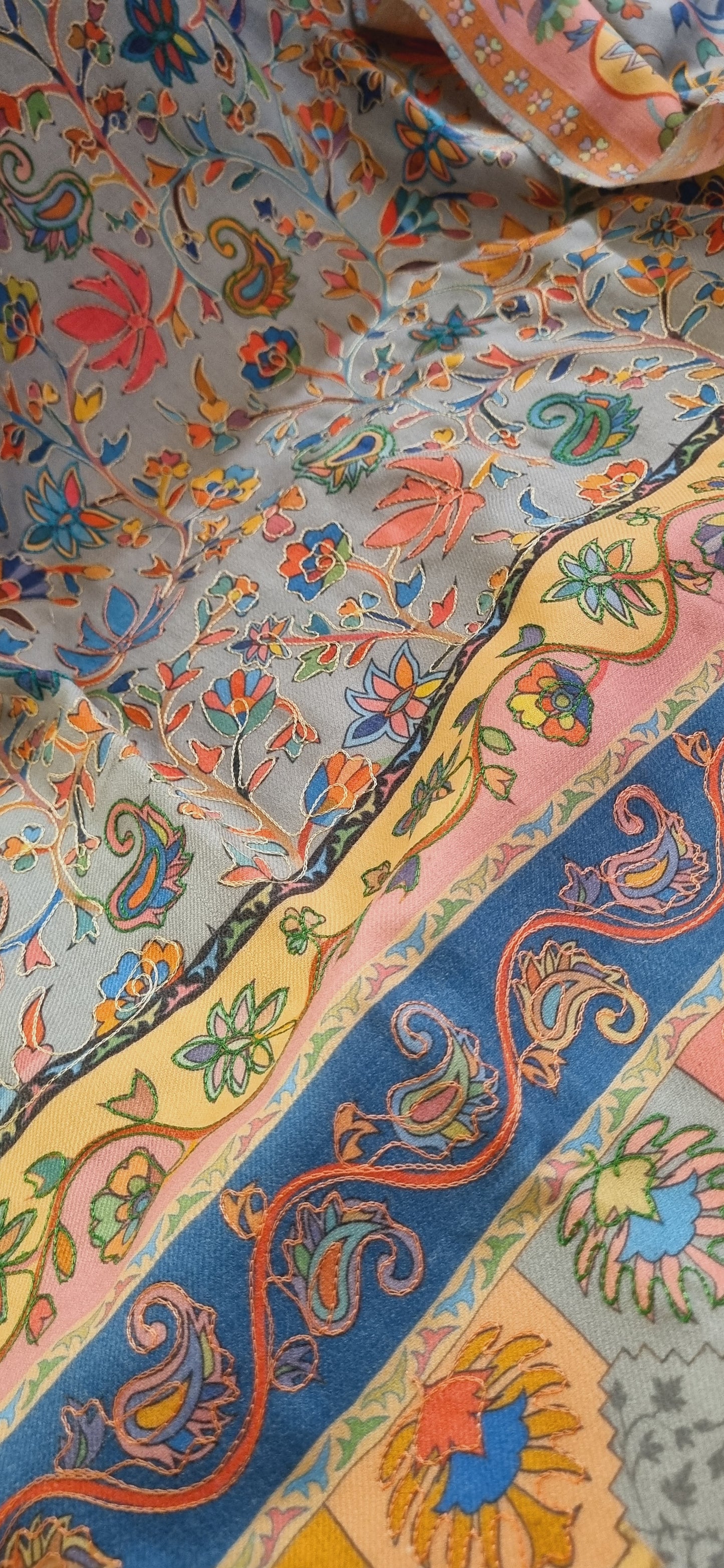 Pashmina reelkar suit