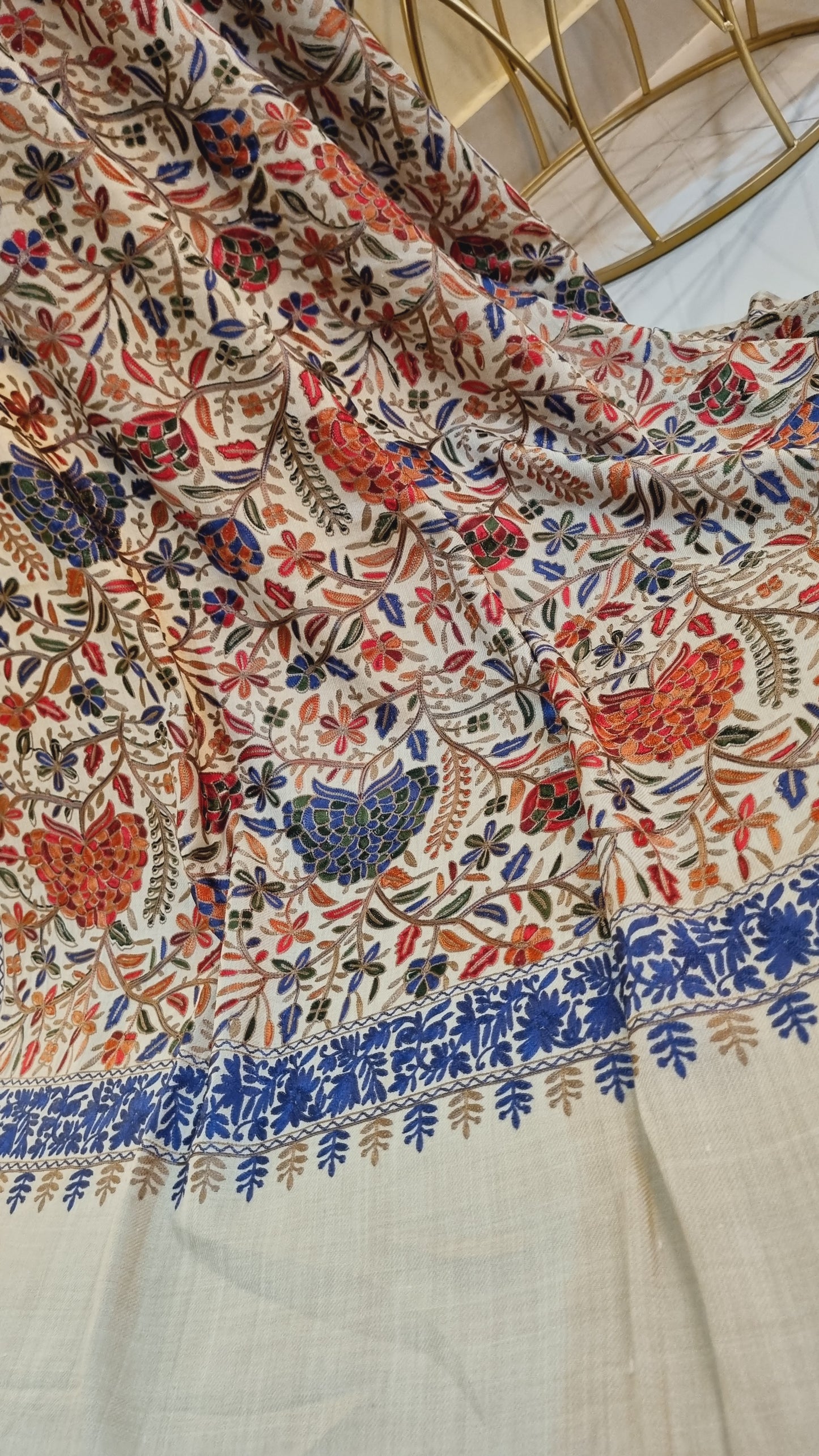 Embroidered pashmina shawl