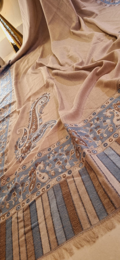 Soft pashmina kaani shawl