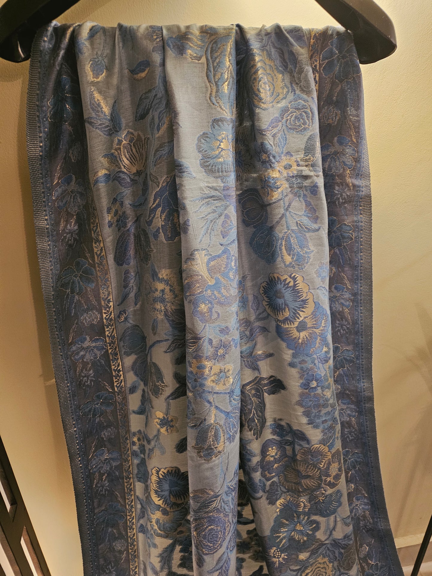 Silk kaani shawl