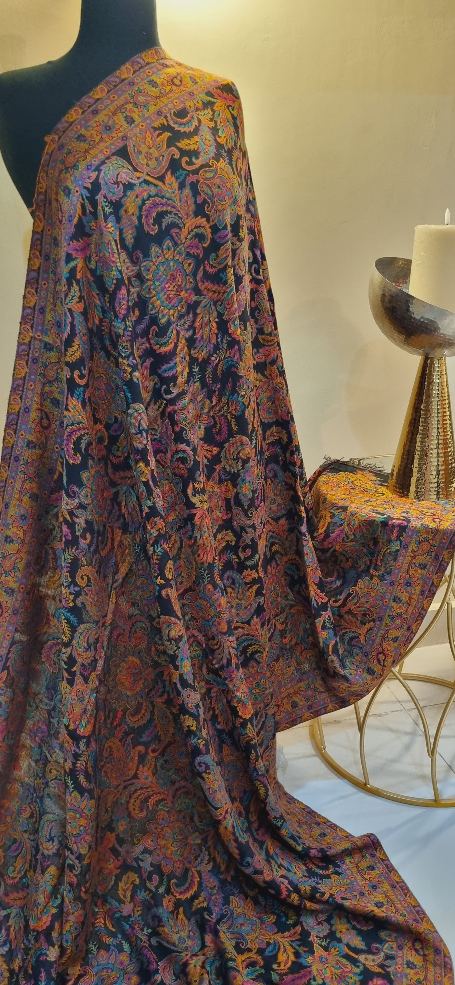 Toosh kaani shawl