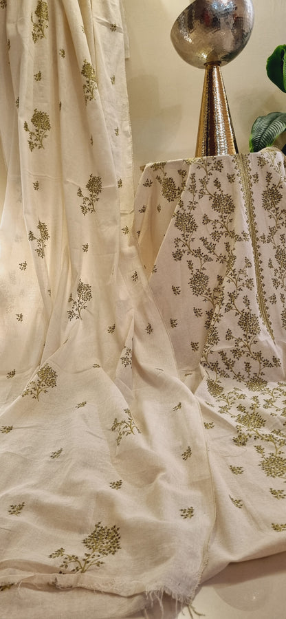 Khaddar karandi embroidered three piece suit