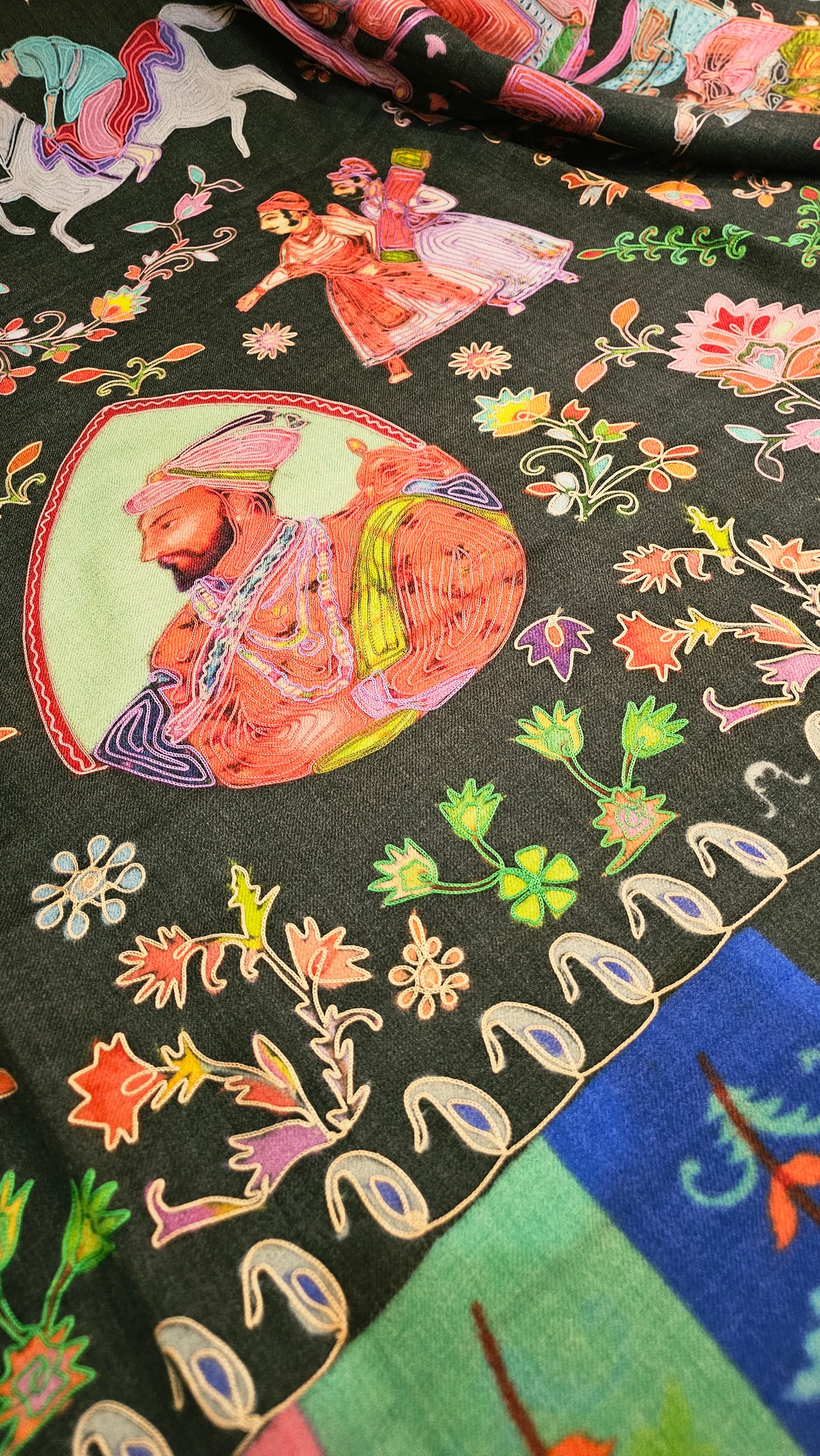 Reelkar embroidered:Pashmina