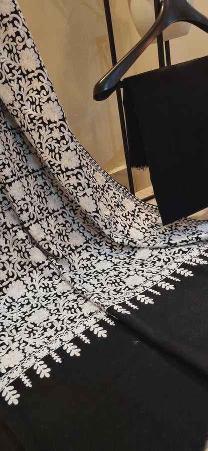 Embroidered pashmina