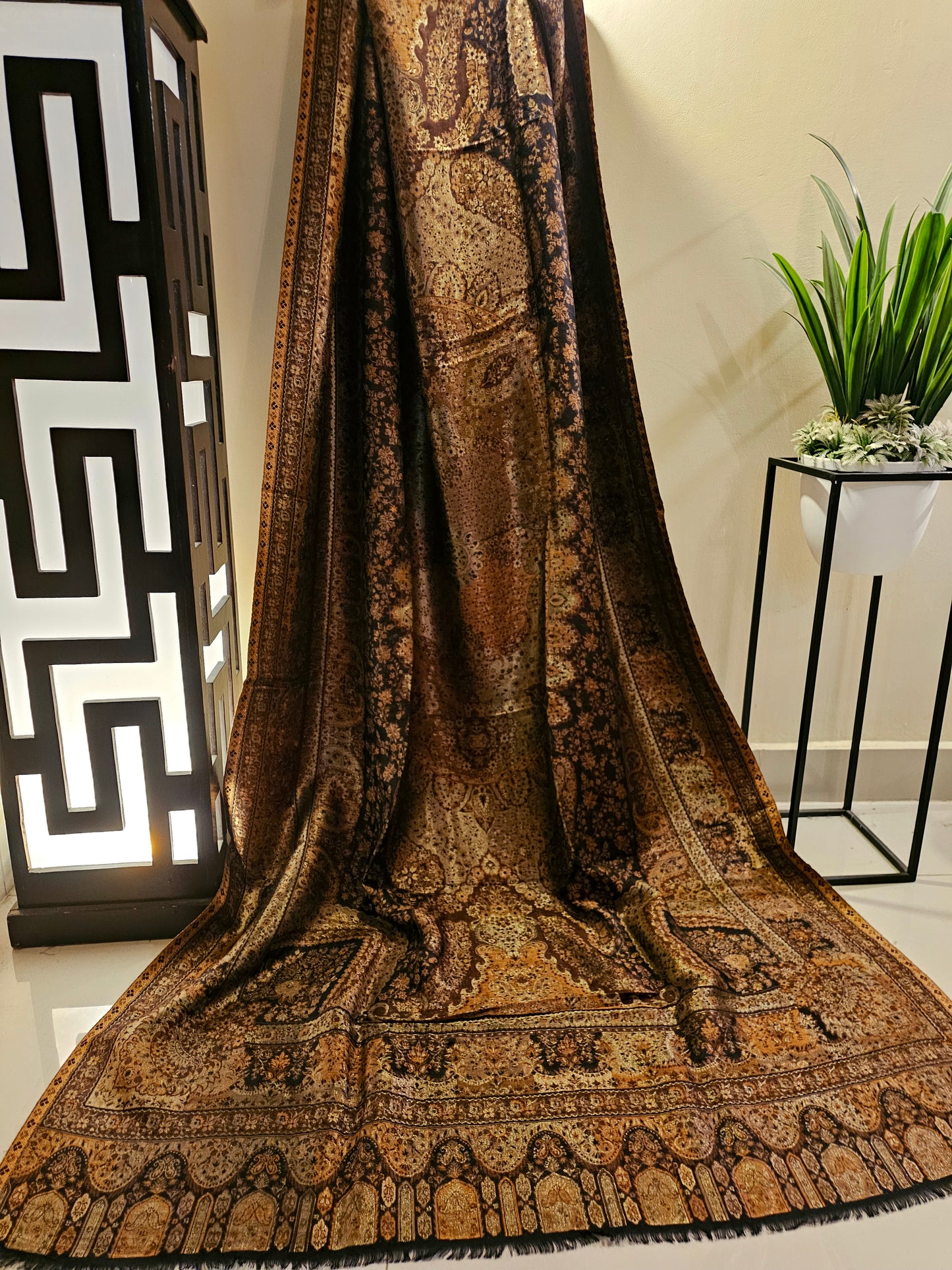 Reversible moonlight gandhara kaani shawl