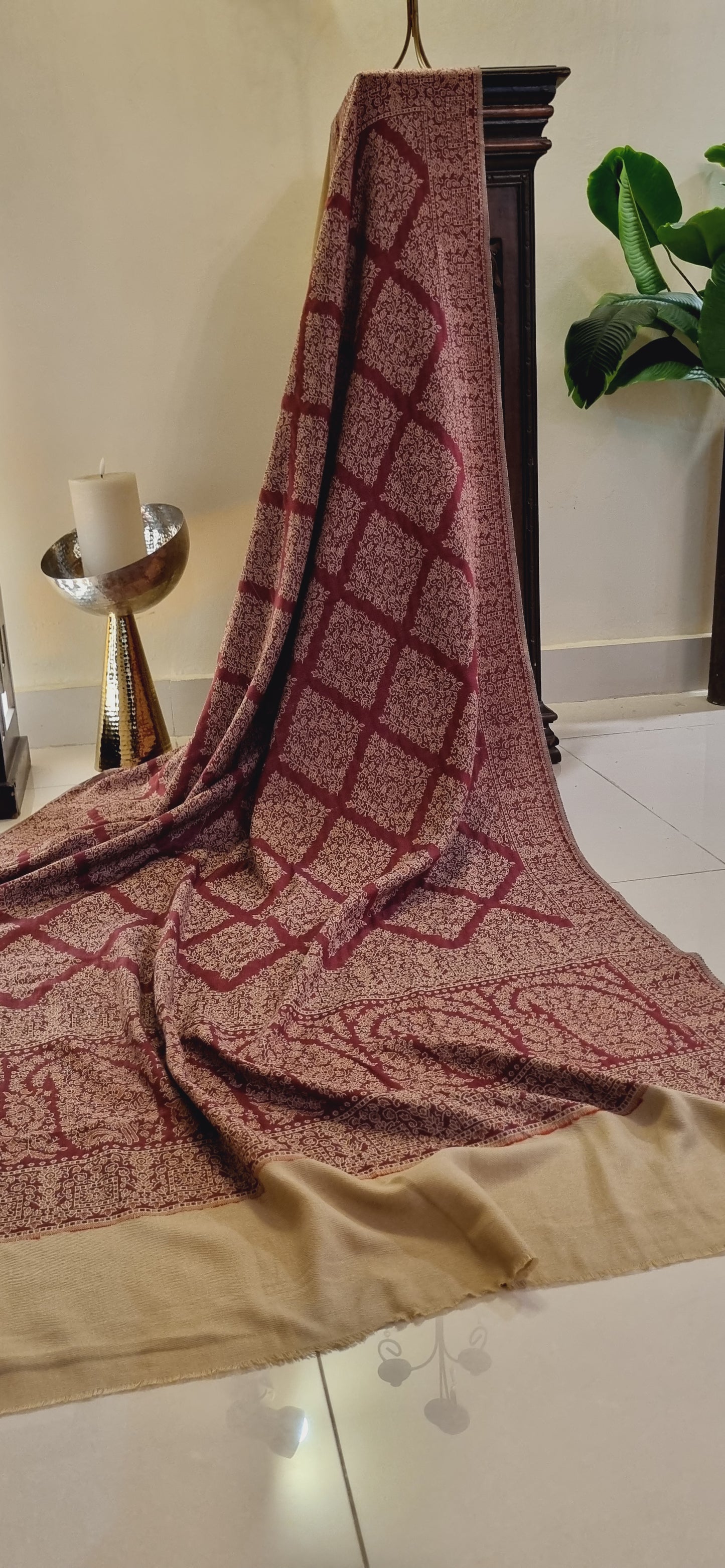 Woollen pashmina kaani shawl