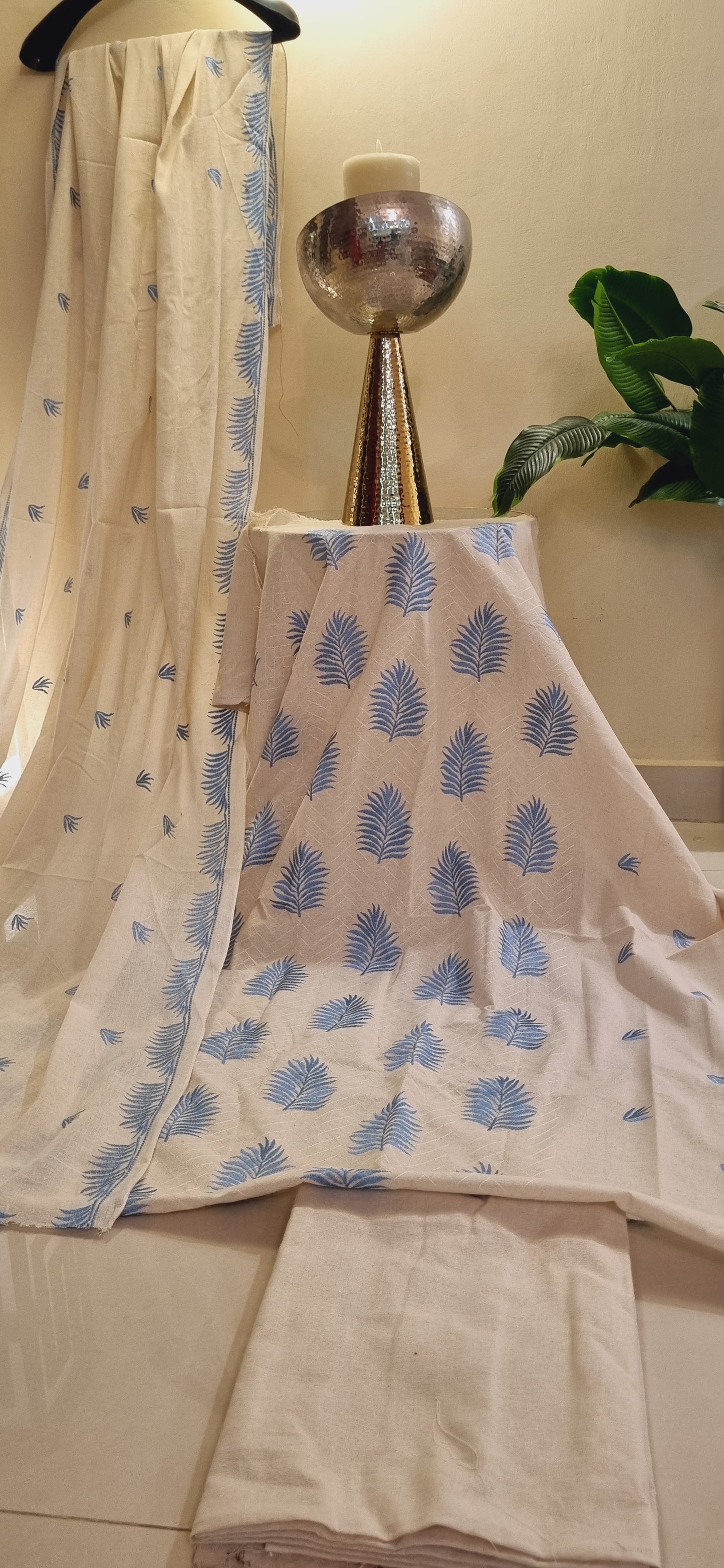 Khaddar karandi embroidered three piece