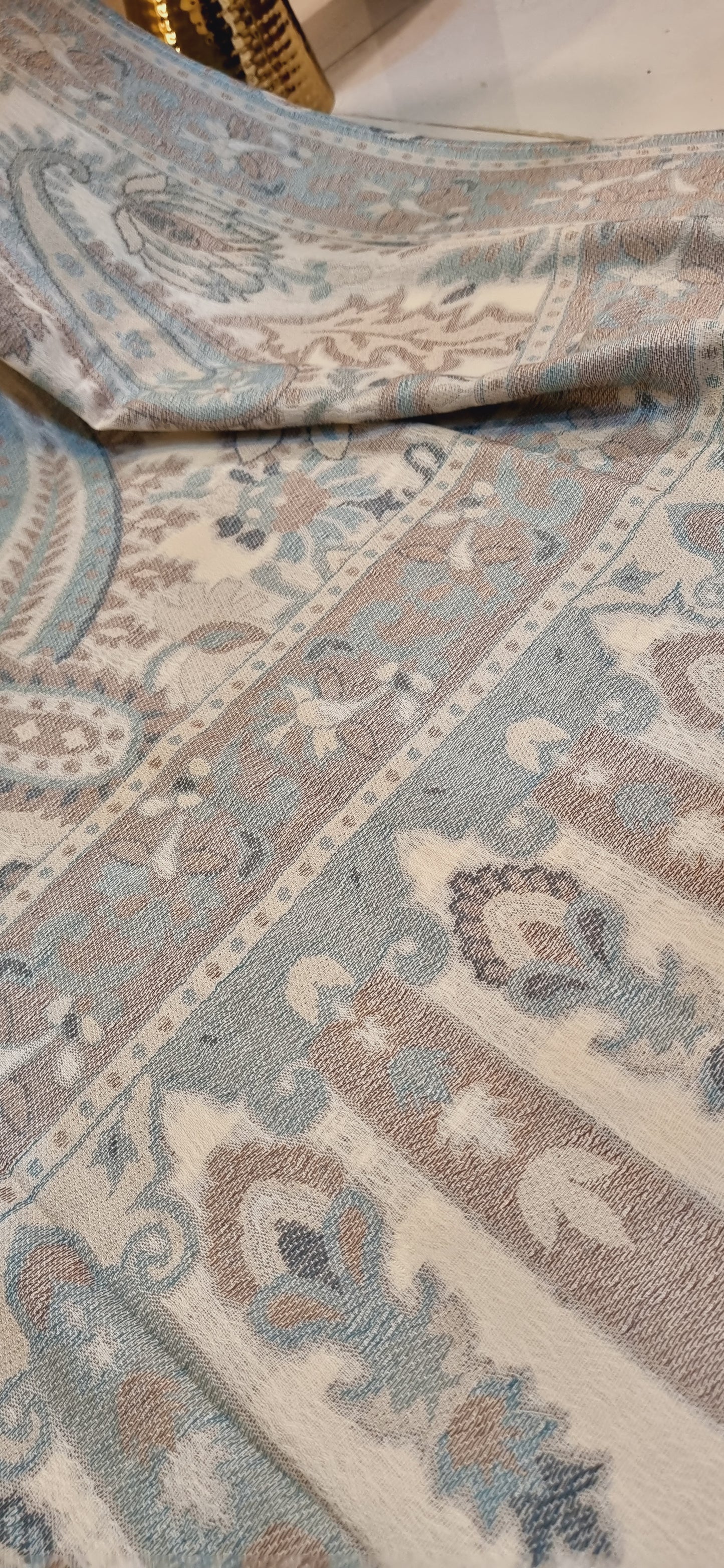 Woolen pashmina kaani shawl