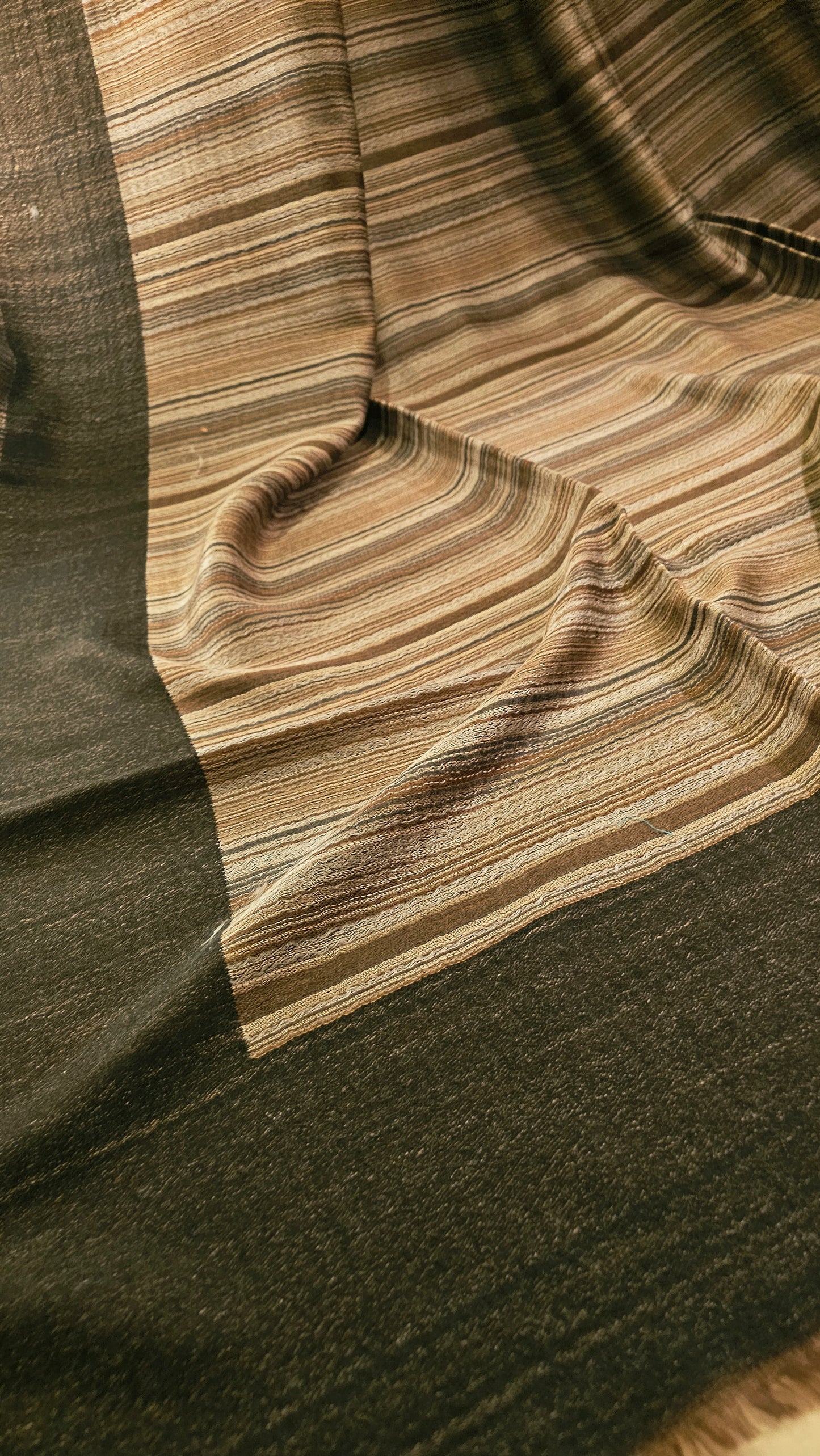 Reversible kaani shawl:toosh