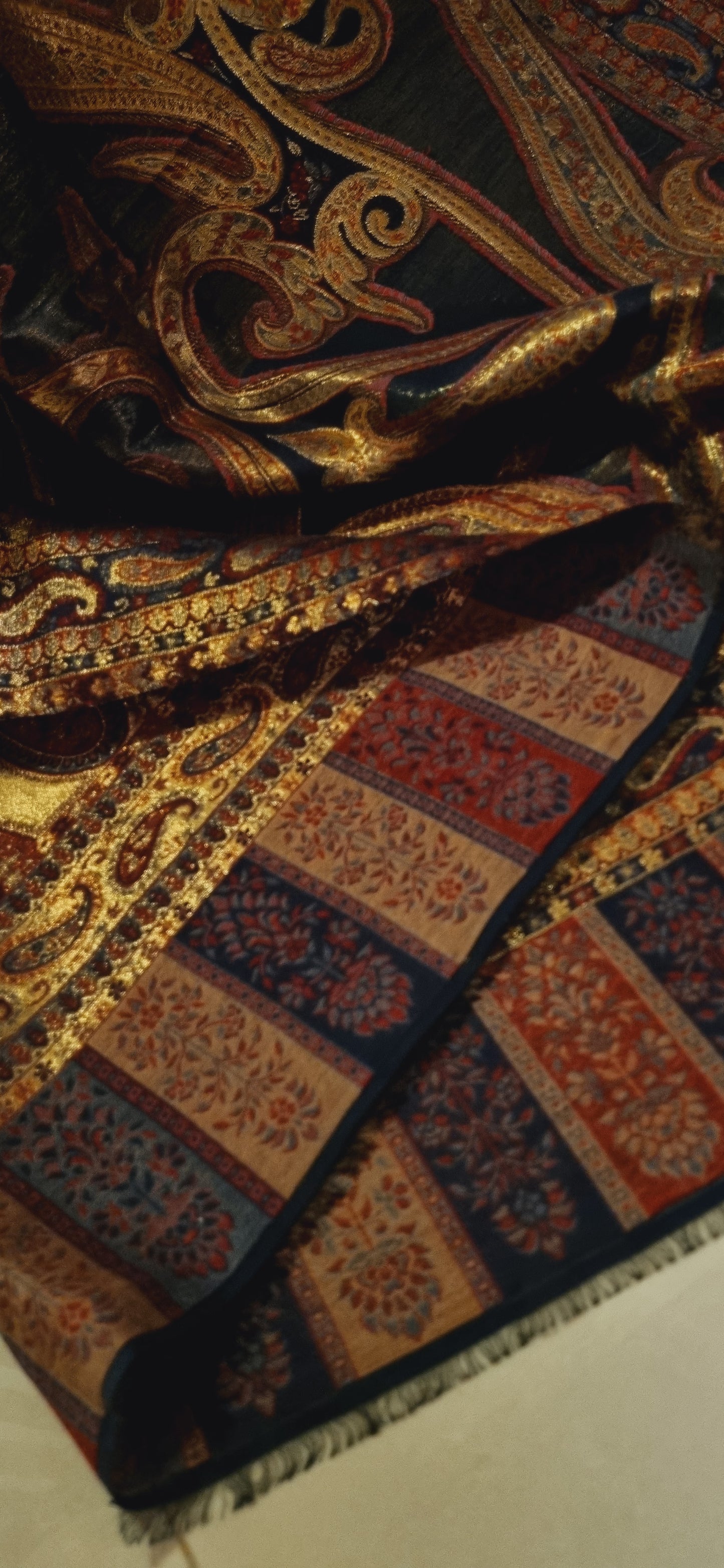 Moonlight reversible kaani shawl
