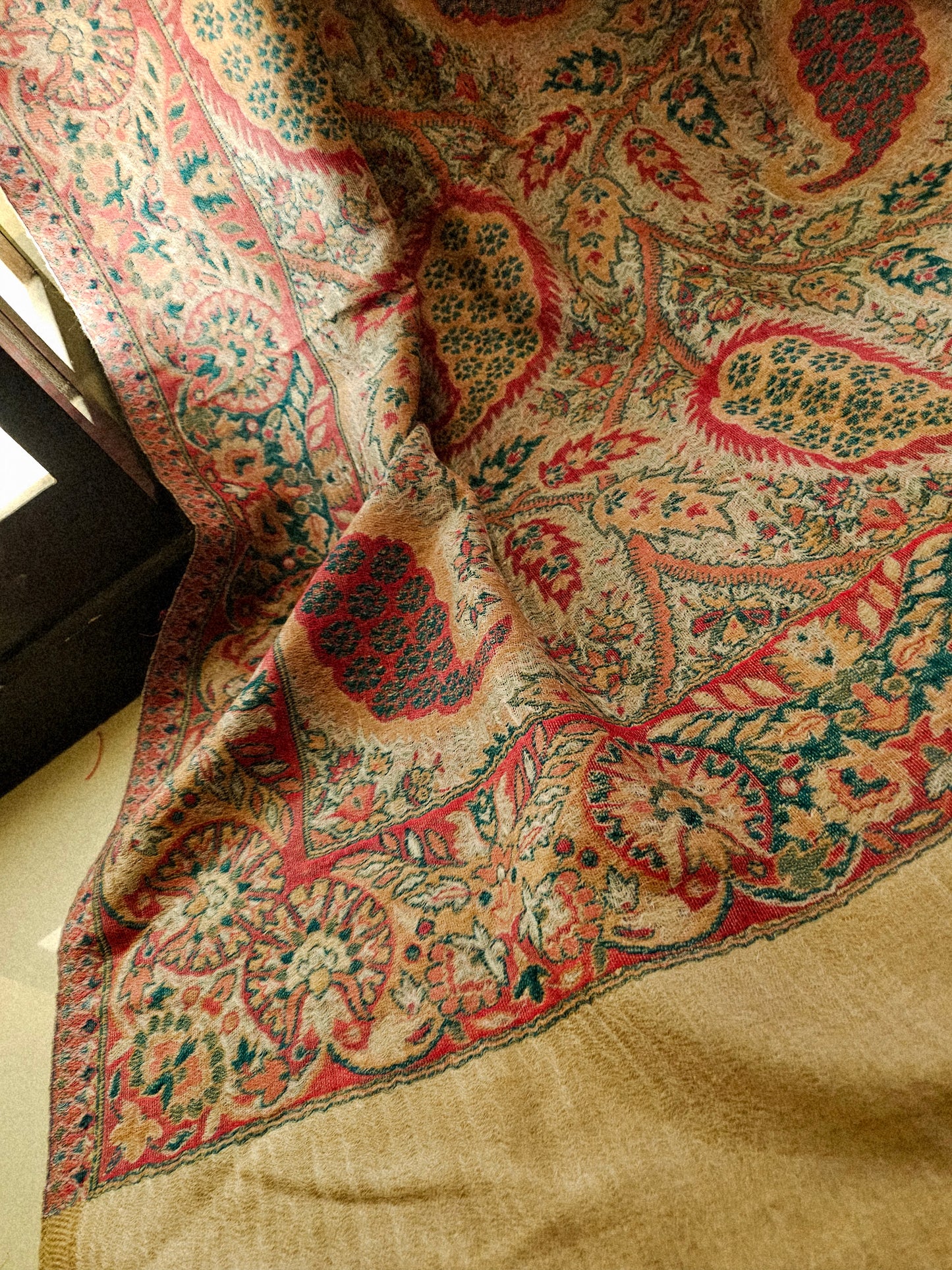 Reversible toosh kaani shawl