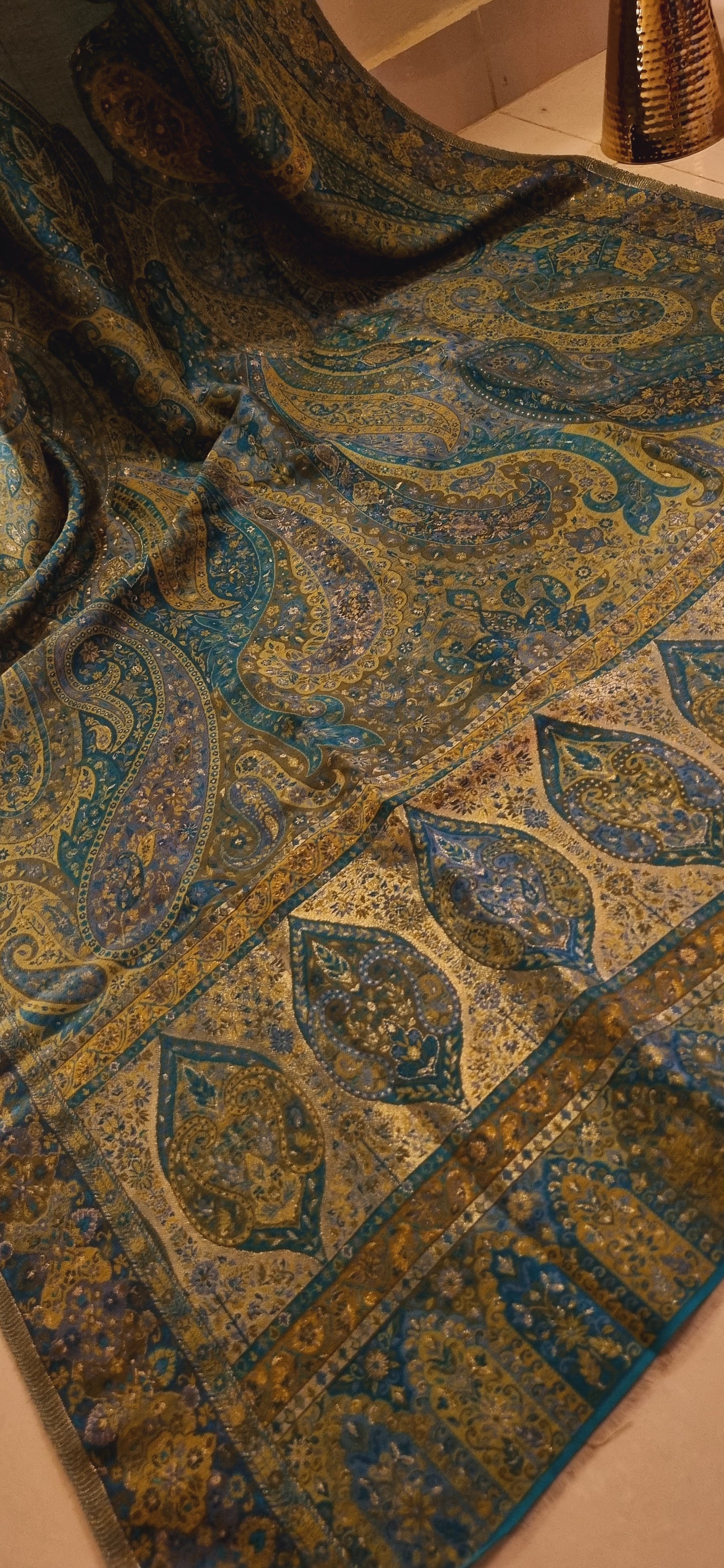 Silk kaani shawl
