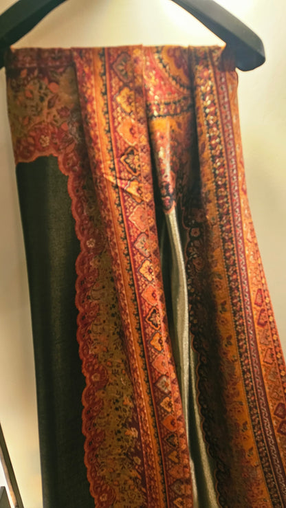 Reversible moonlight kaani:Shawl