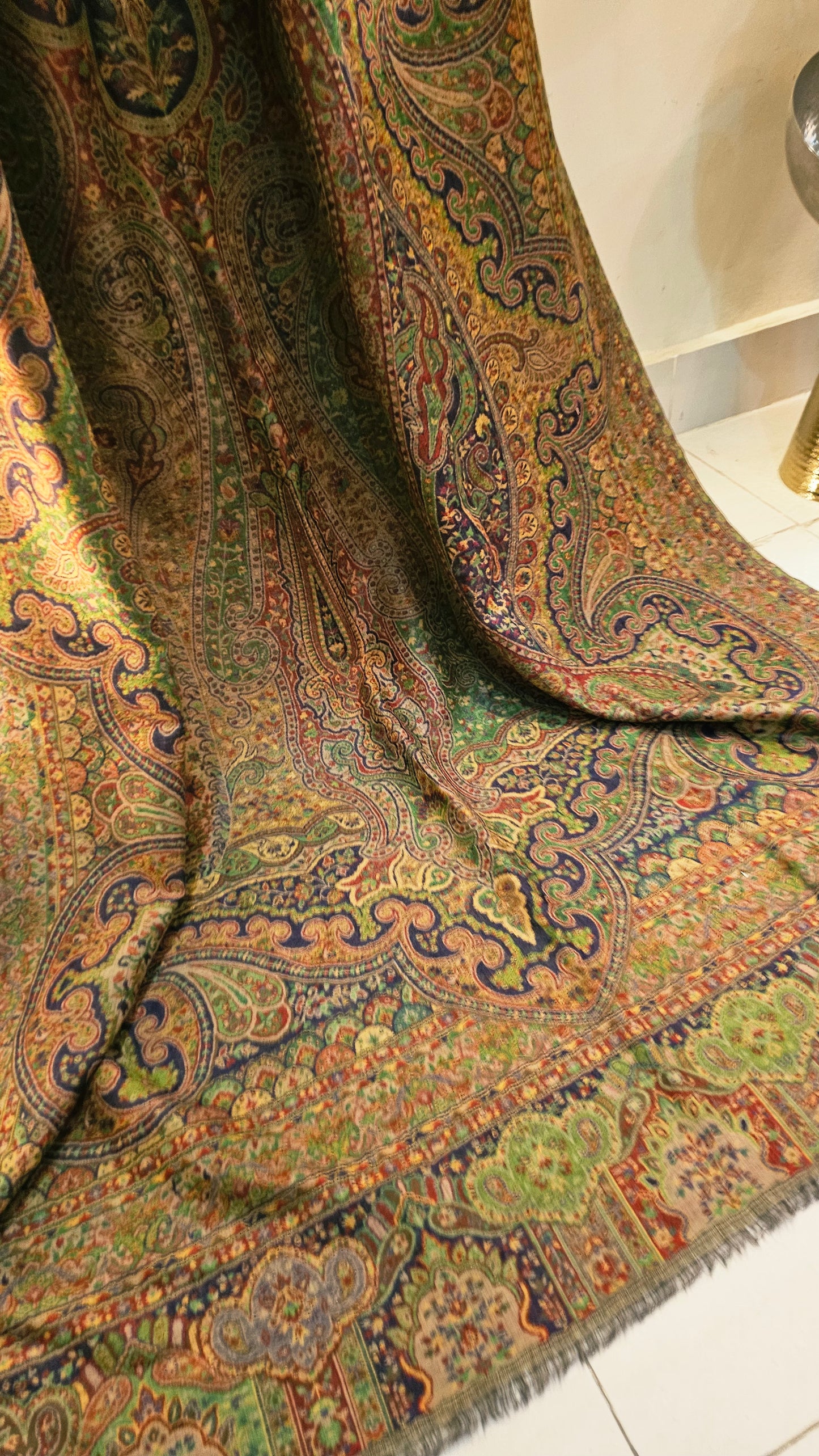 Reversible Persian kaani: Pashmina