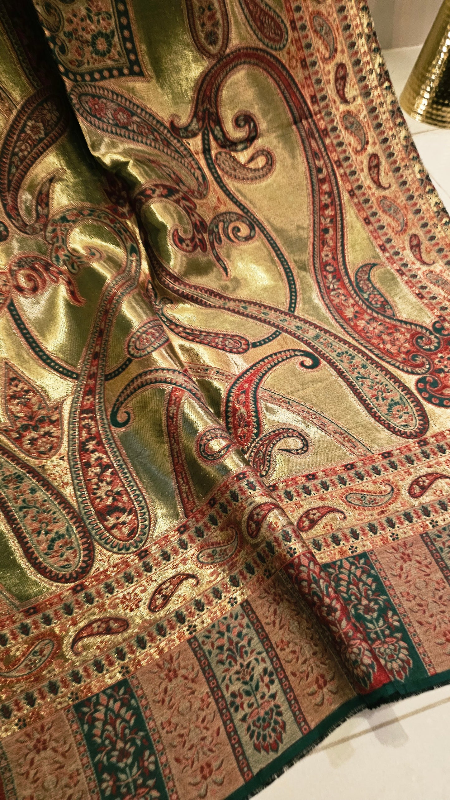 Reversible moonlight kaani: Pashmina