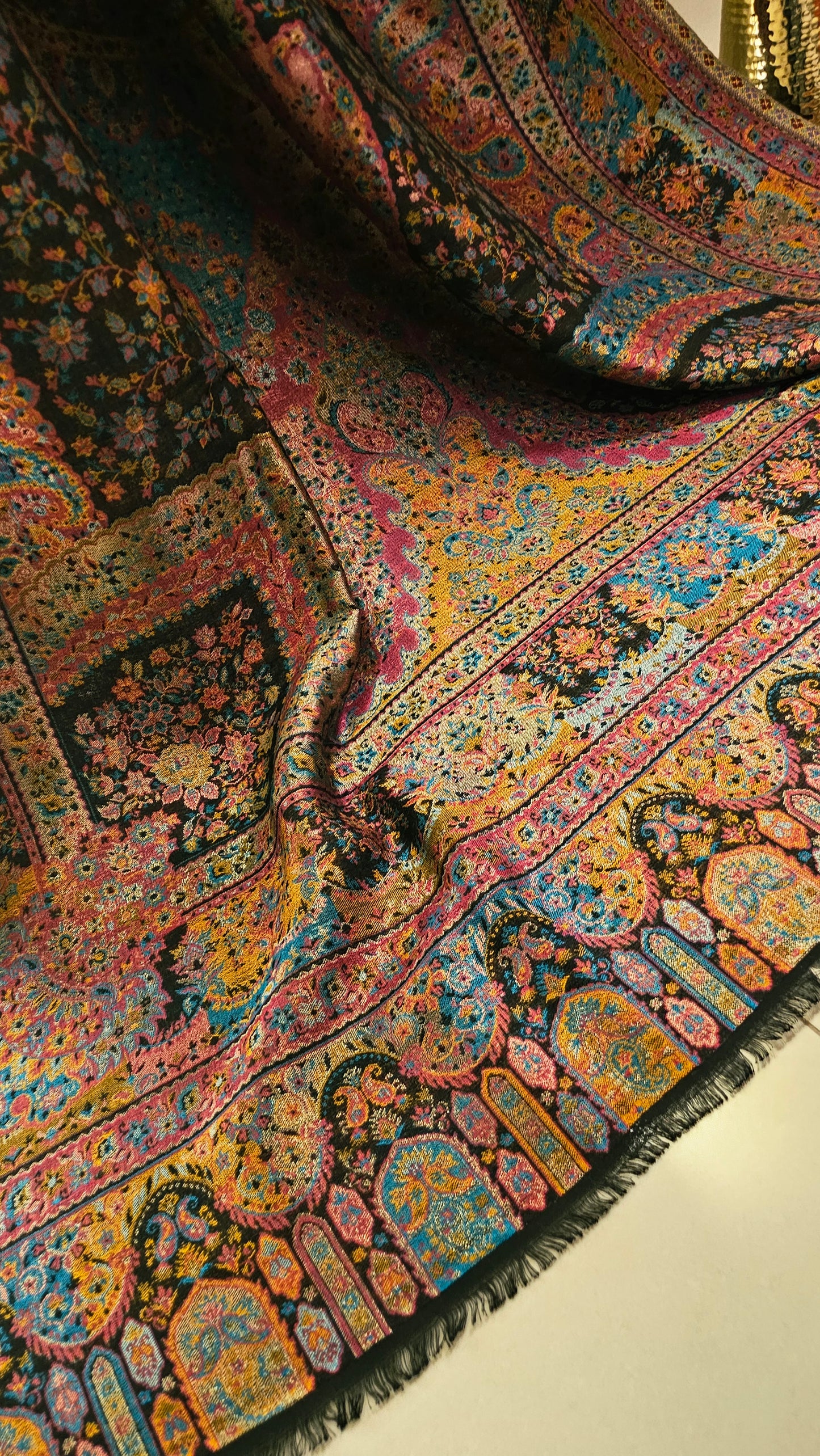 Gandhara reversible kaani: shawl