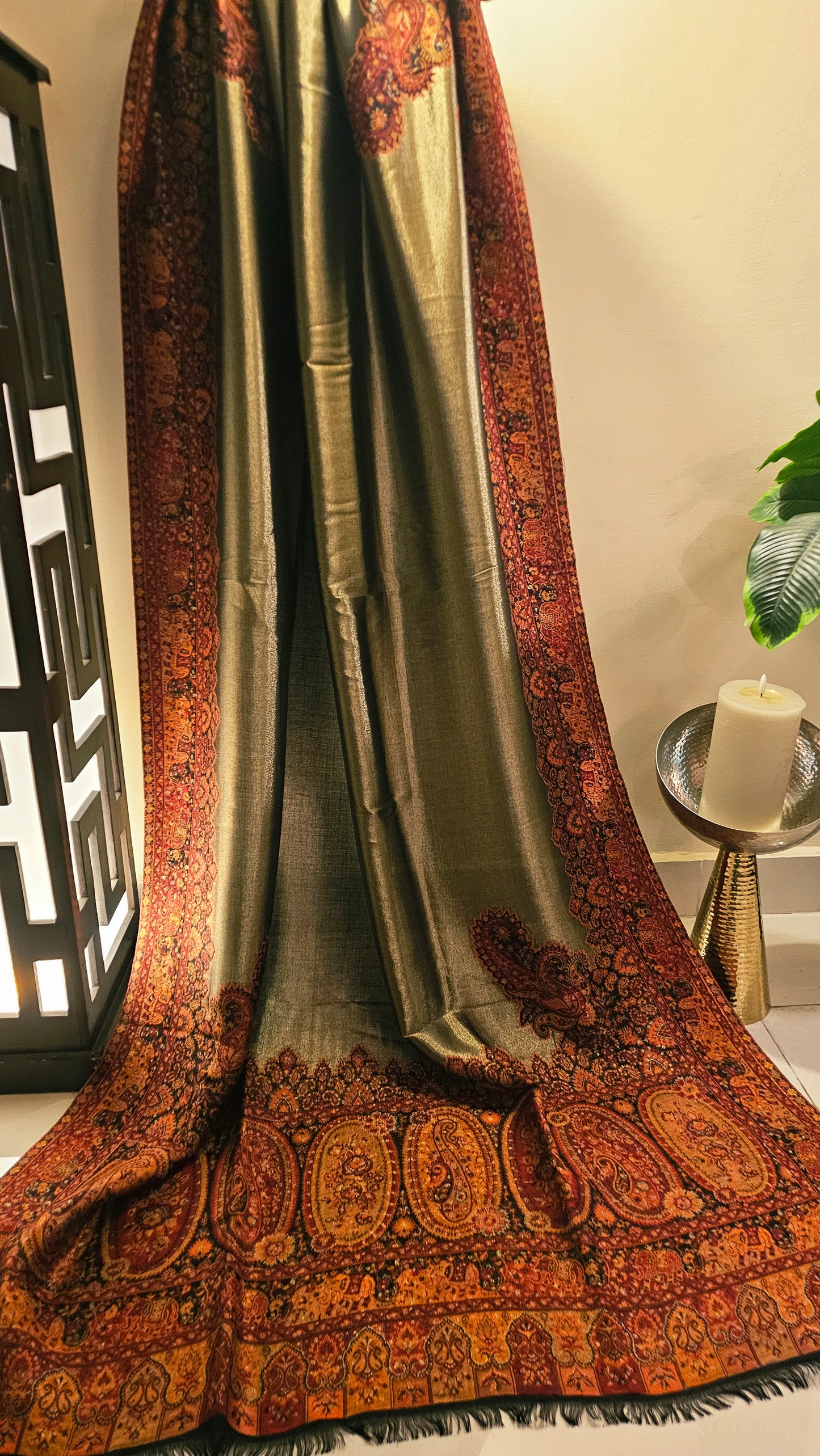 Reversible moonlight kaani: shawl