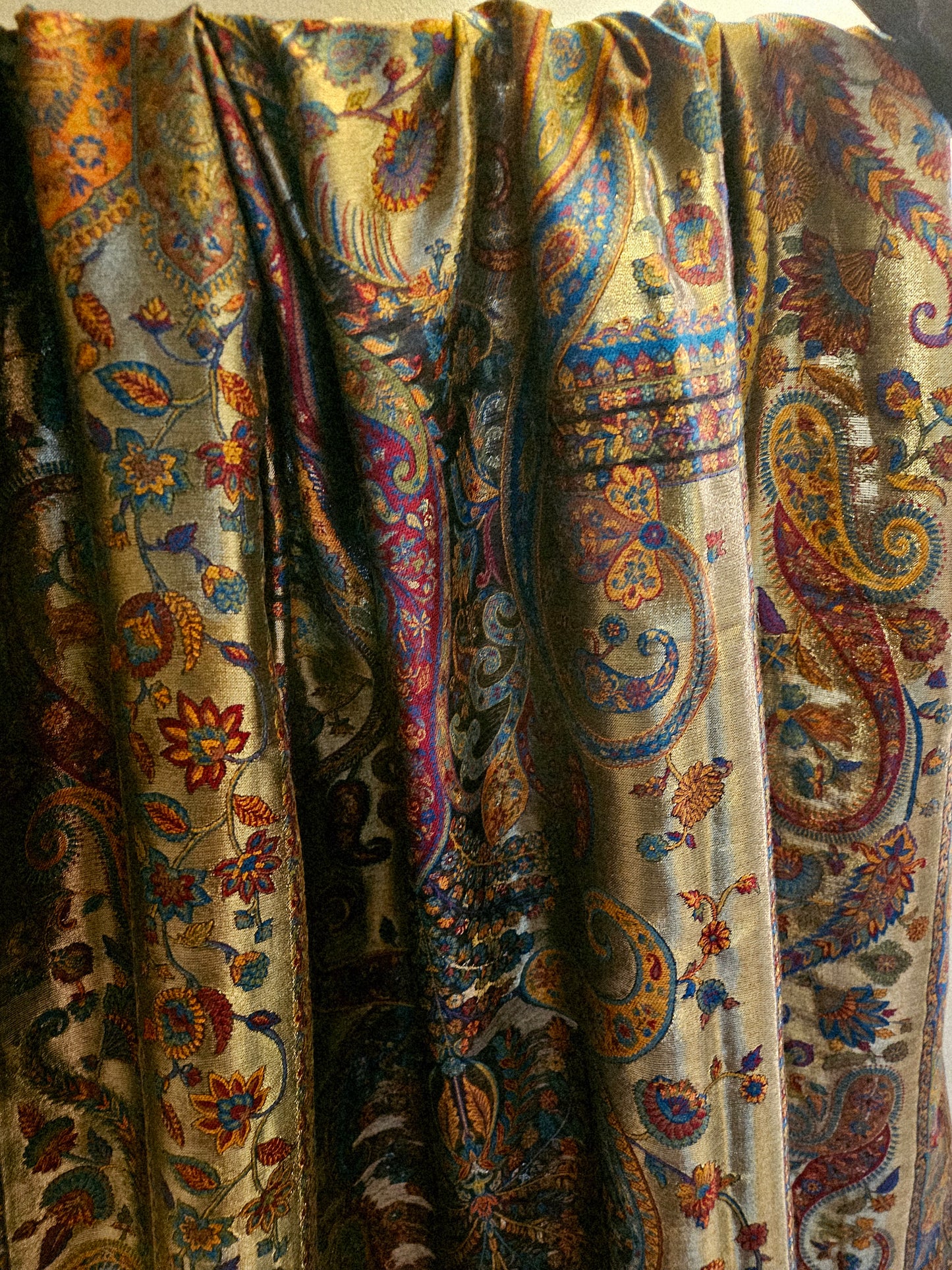 Silky moonlight kaani shawl/dupata