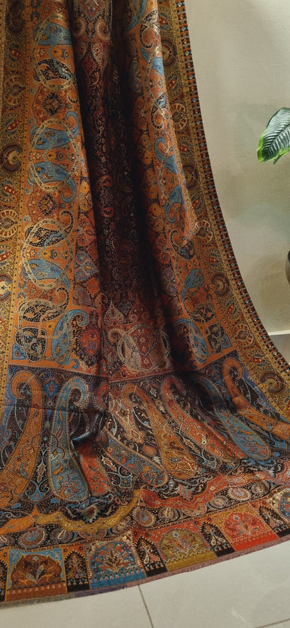 Pashmina kaani with zaree weave