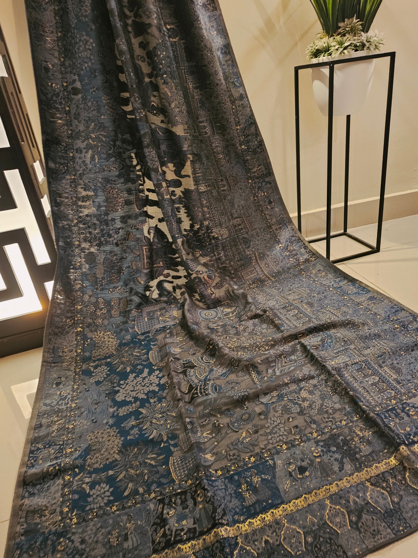 Silk kaani shawl