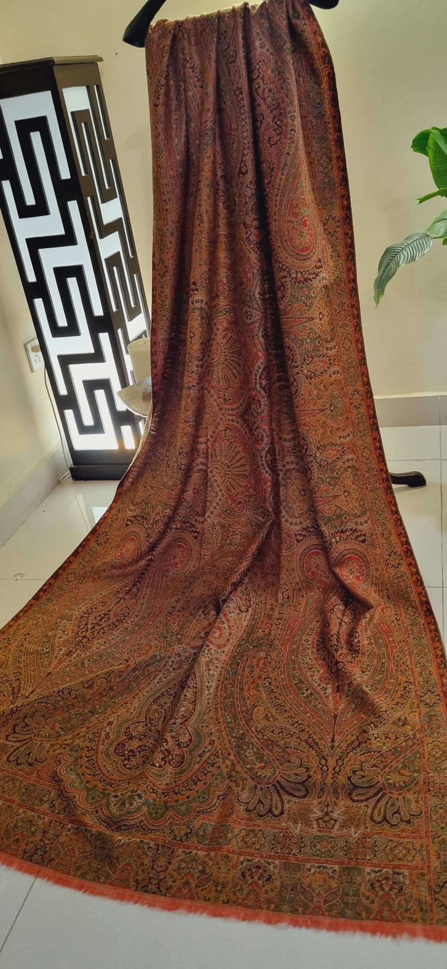 Reversible persian kaani pashmina