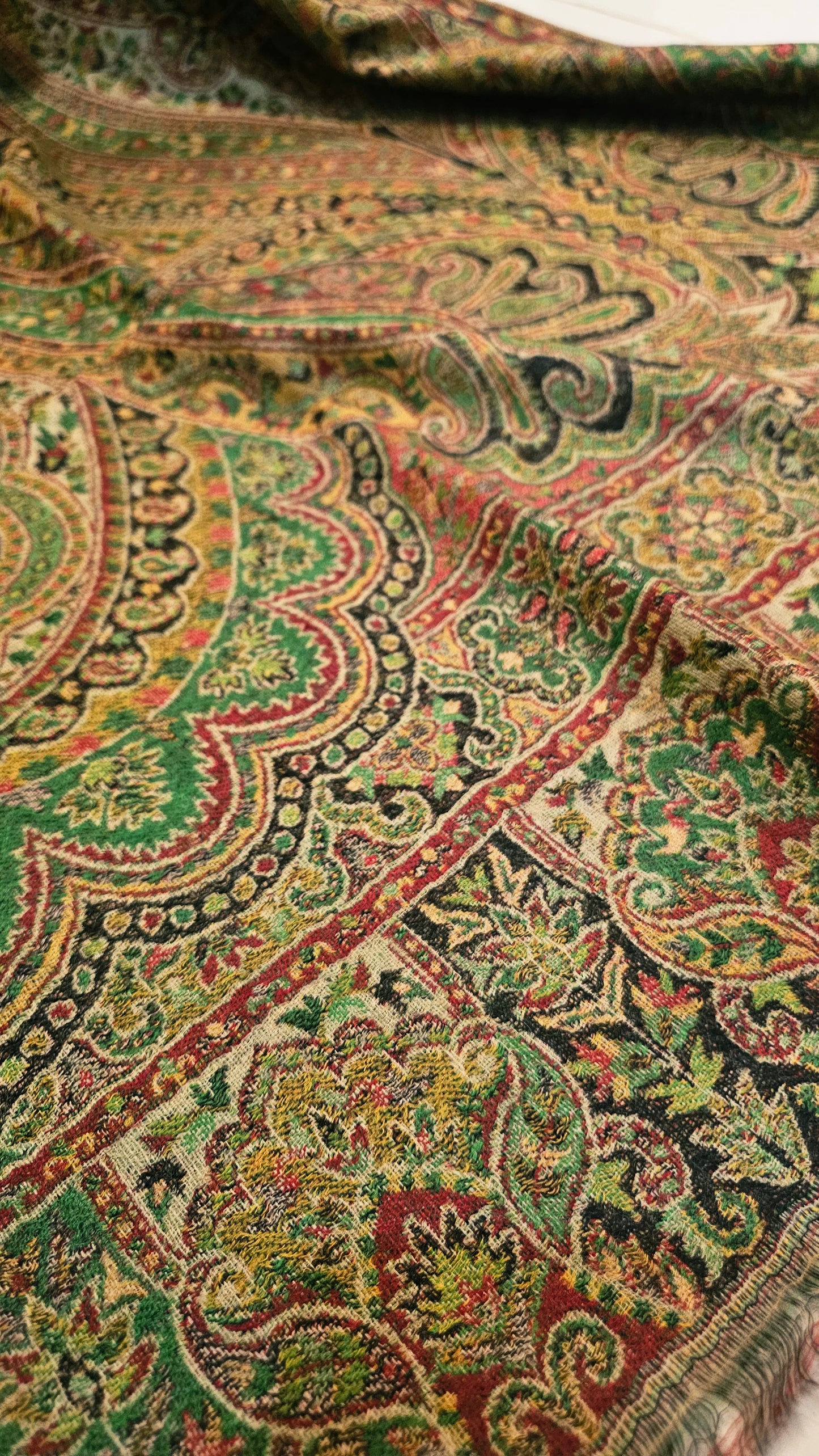 Reversible Persian kaani: Pashmina