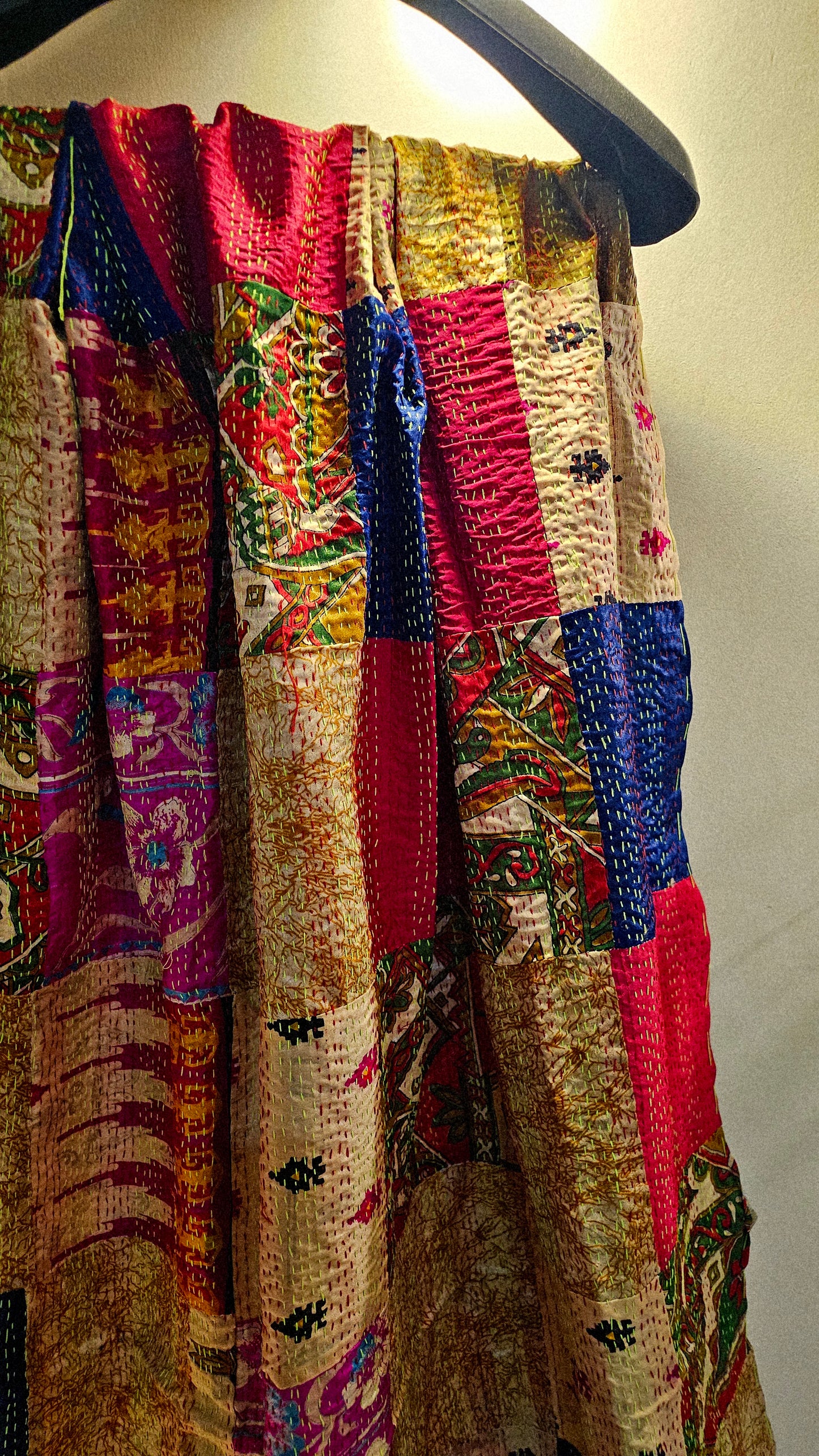 Hand embroidered rilli duapta
