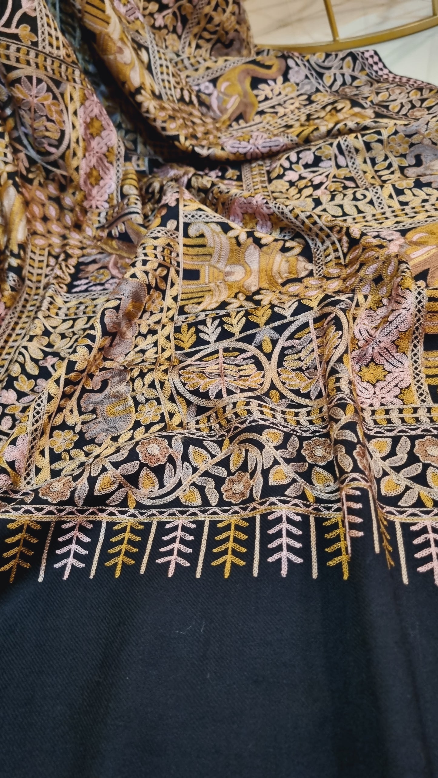 Embroidered pashmina shawl