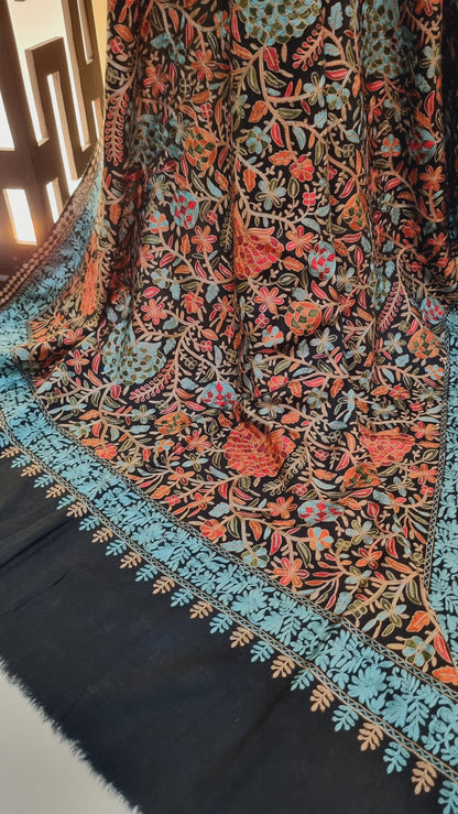 Embroidered pashmina shawl