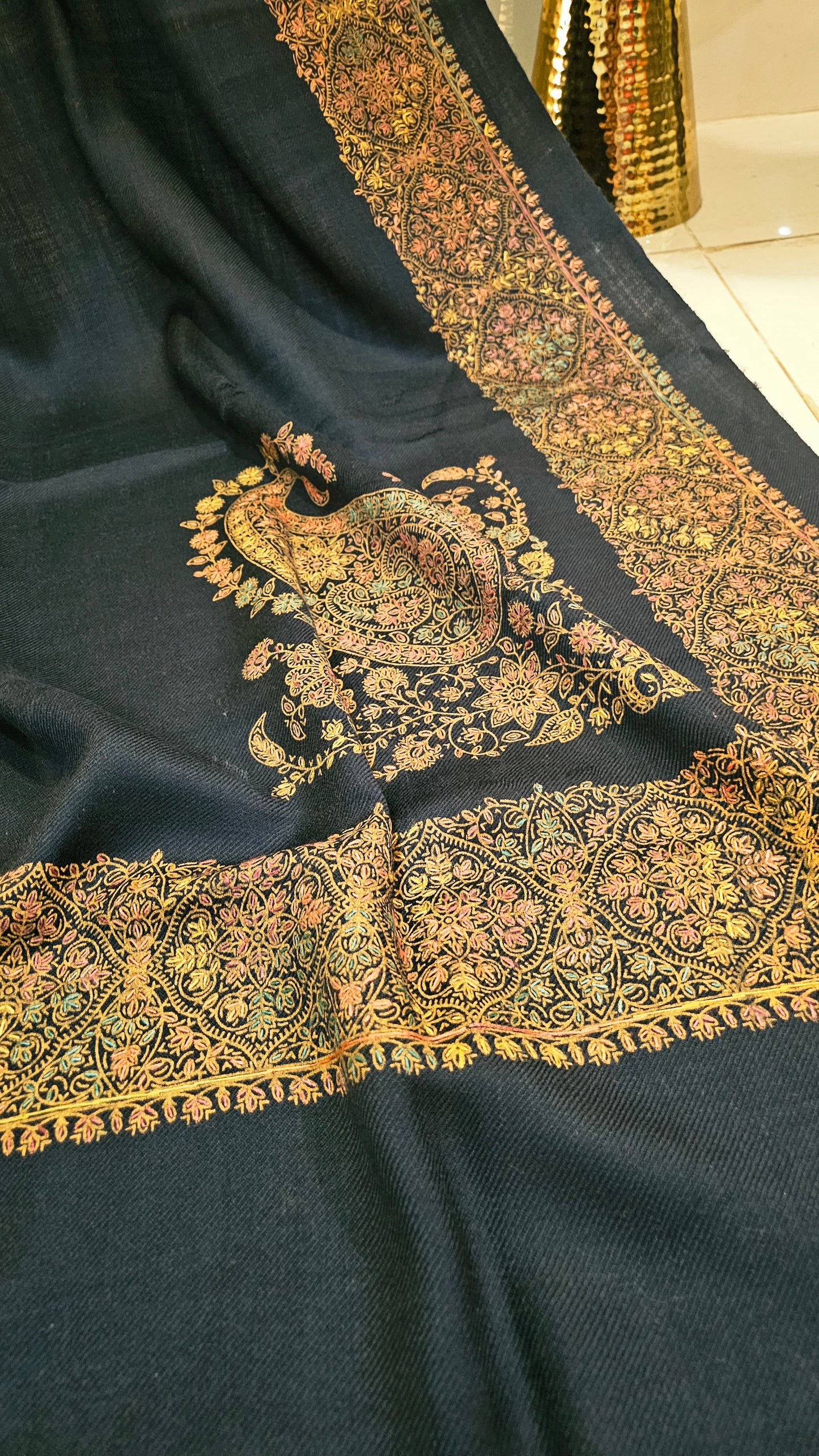 Beena shawl