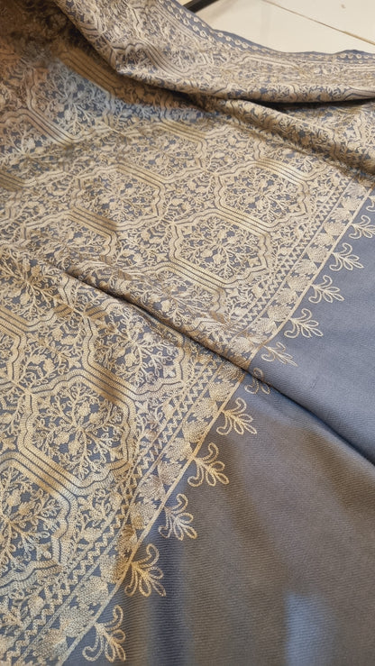 Pashmina shawl embroidered