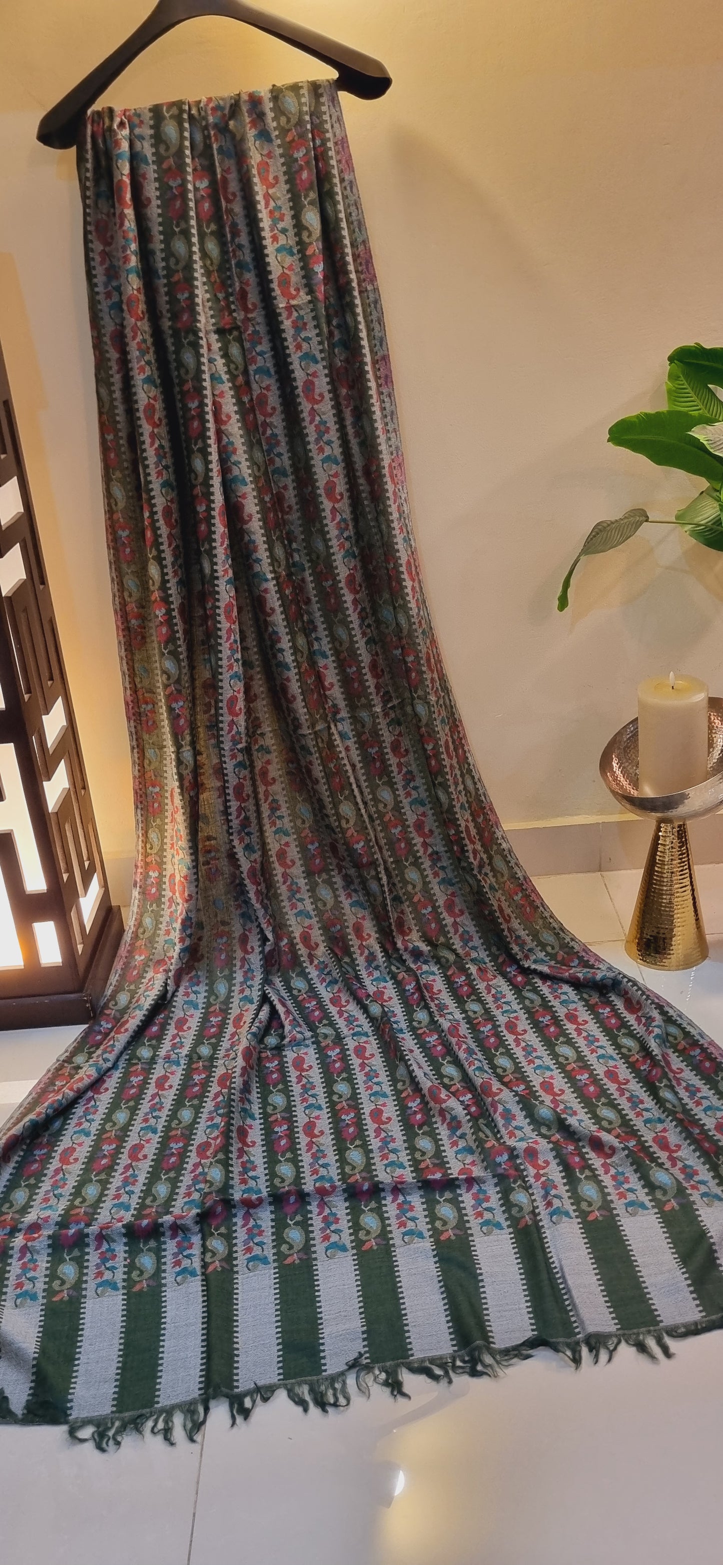 Toosh kaani shawl