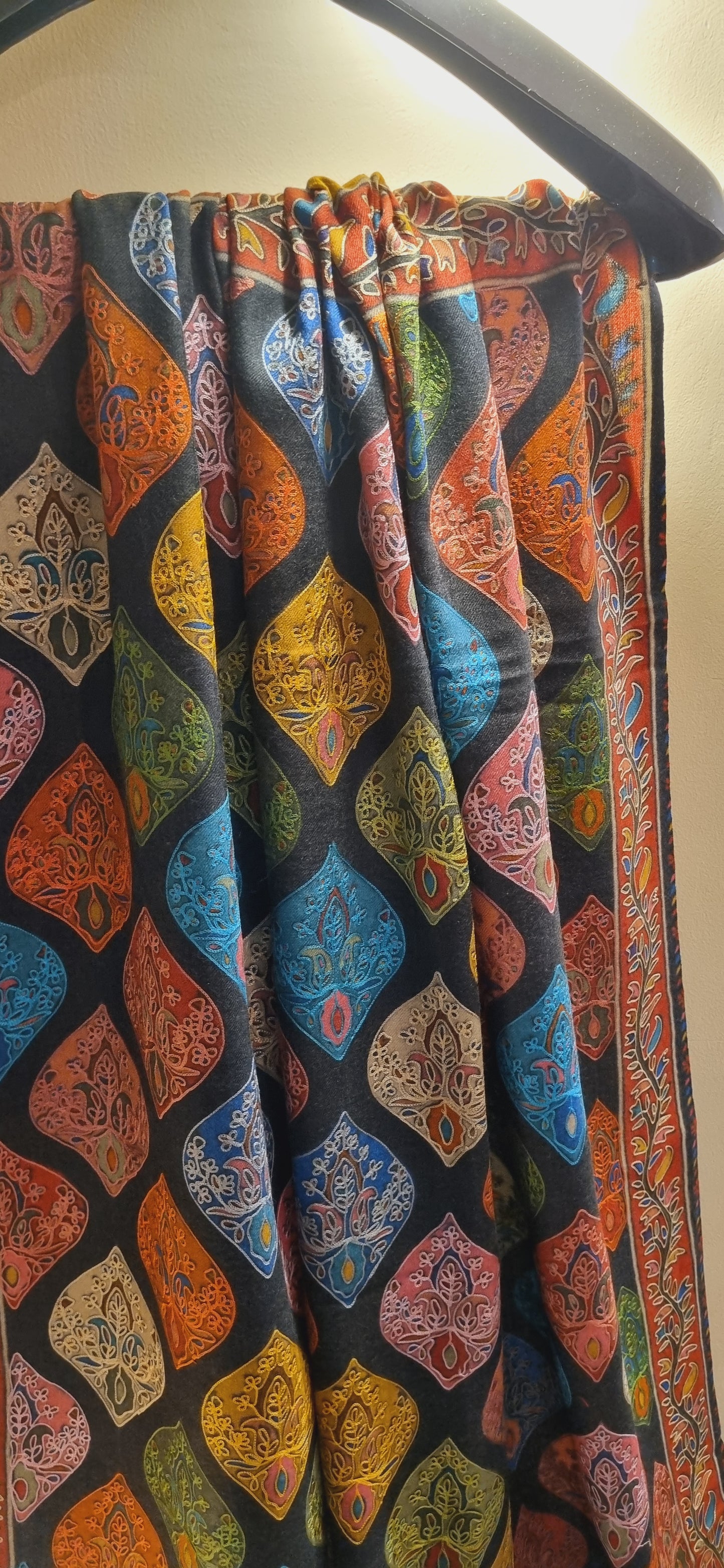 Reelkar embroidered pashmina