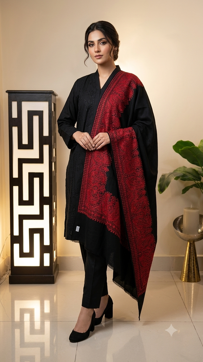 Border embroidered: Pashmina