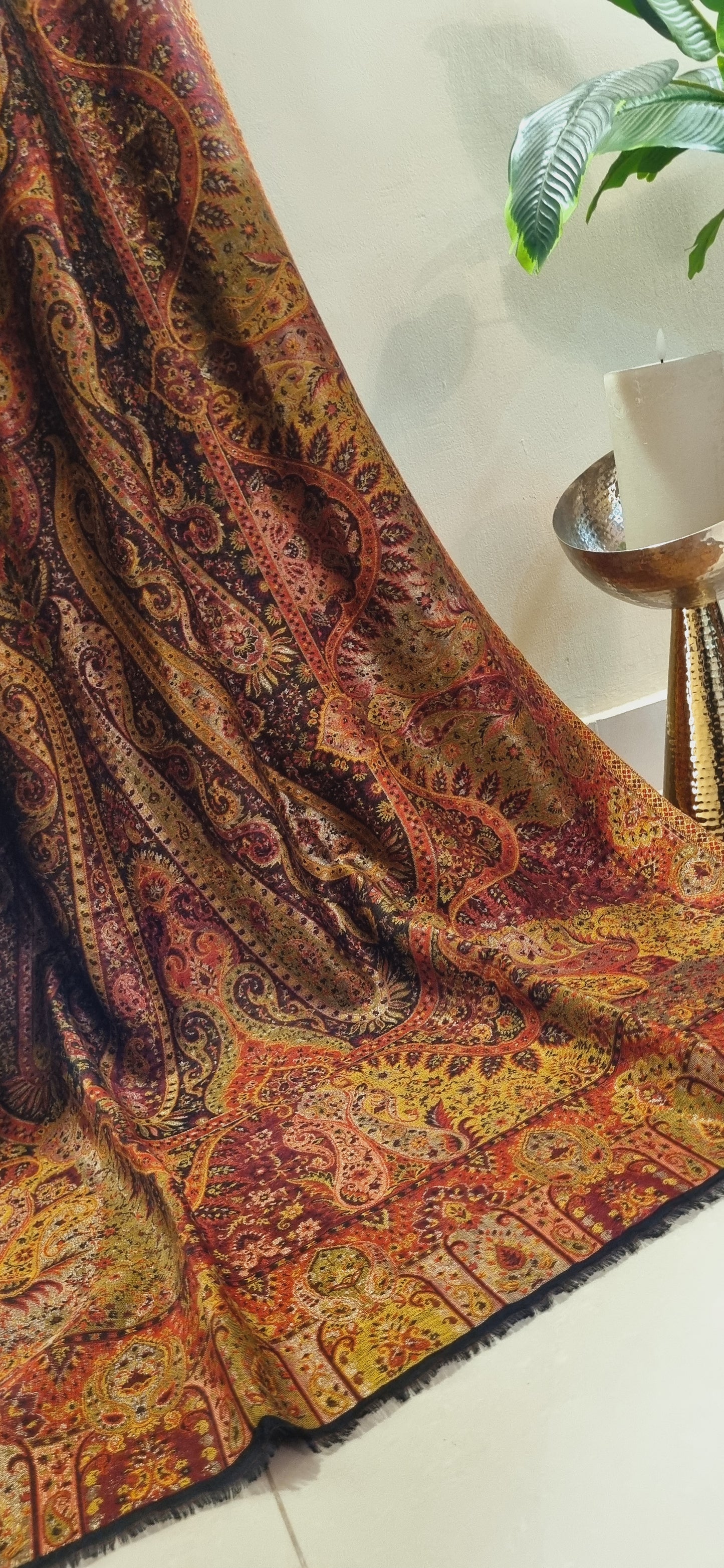Reversible moonlight gandhara kaani shawl