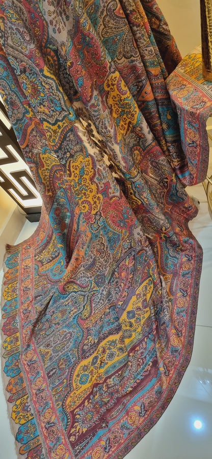 Toosh Kaani shawl