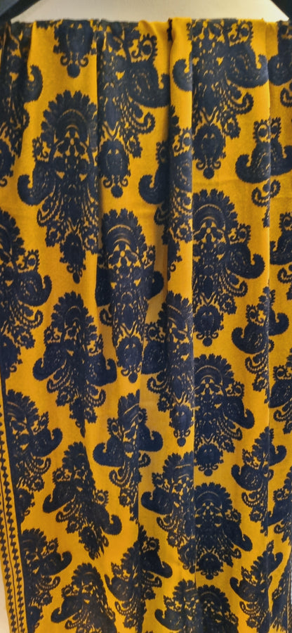 Embroidered minishawl pashmina