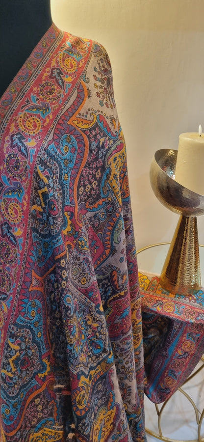 Toosh Kaani shawl