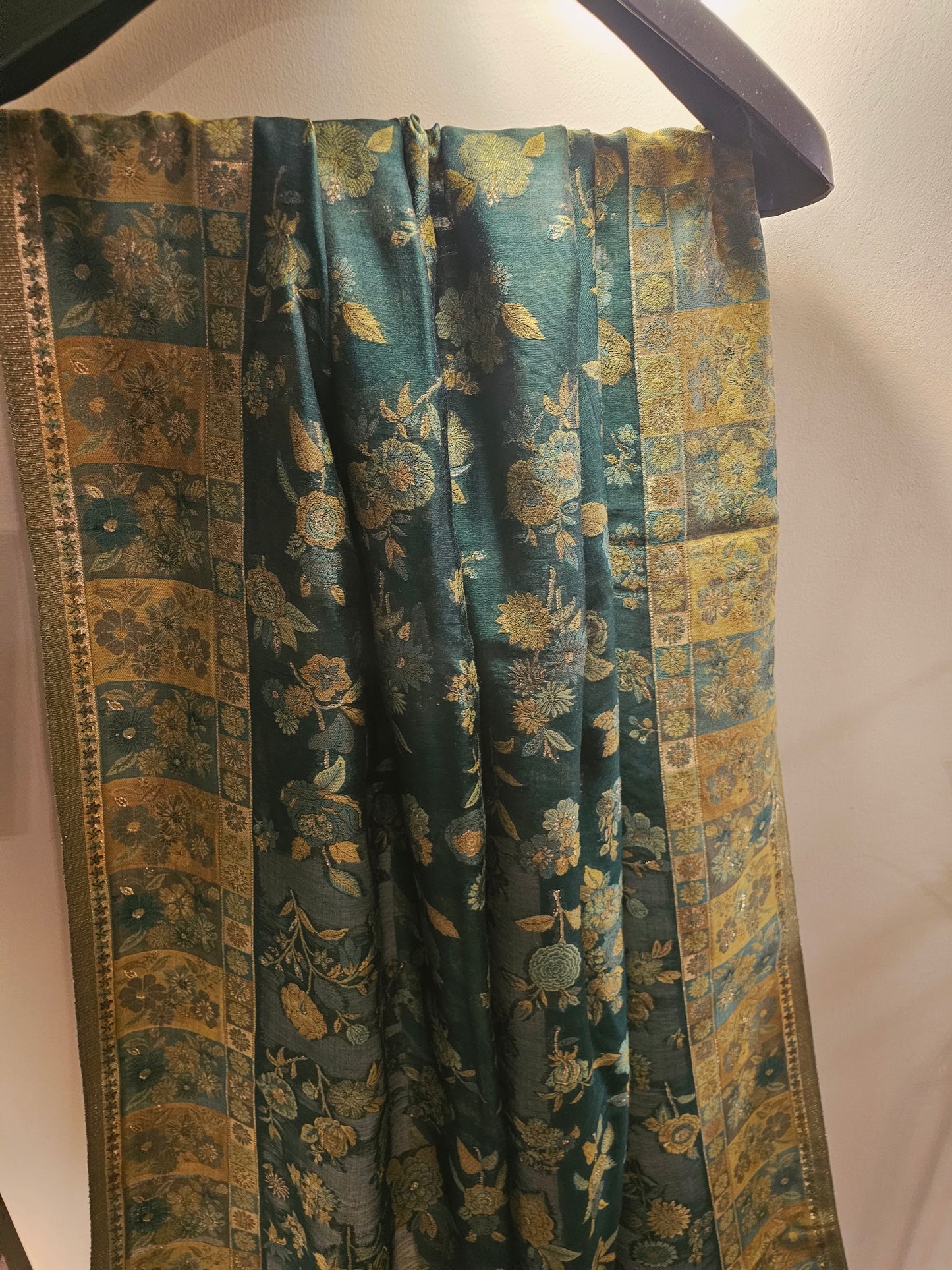 Silk kaani shawl
