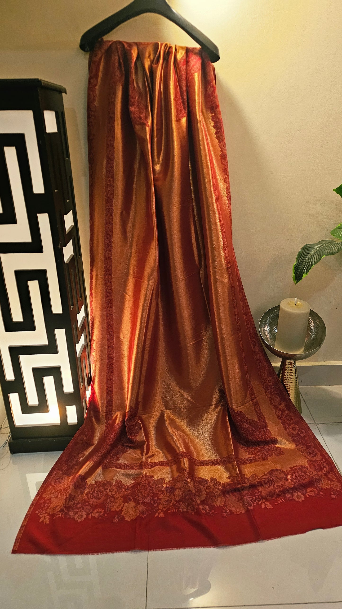 Pyari shawl