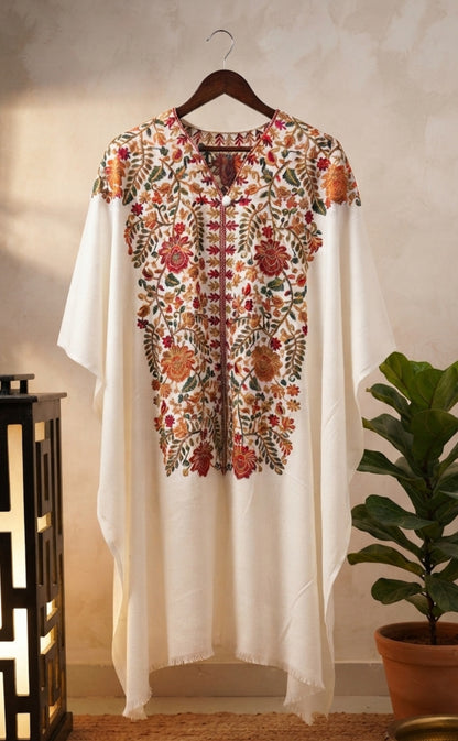 Embroidered cape: Pashmina