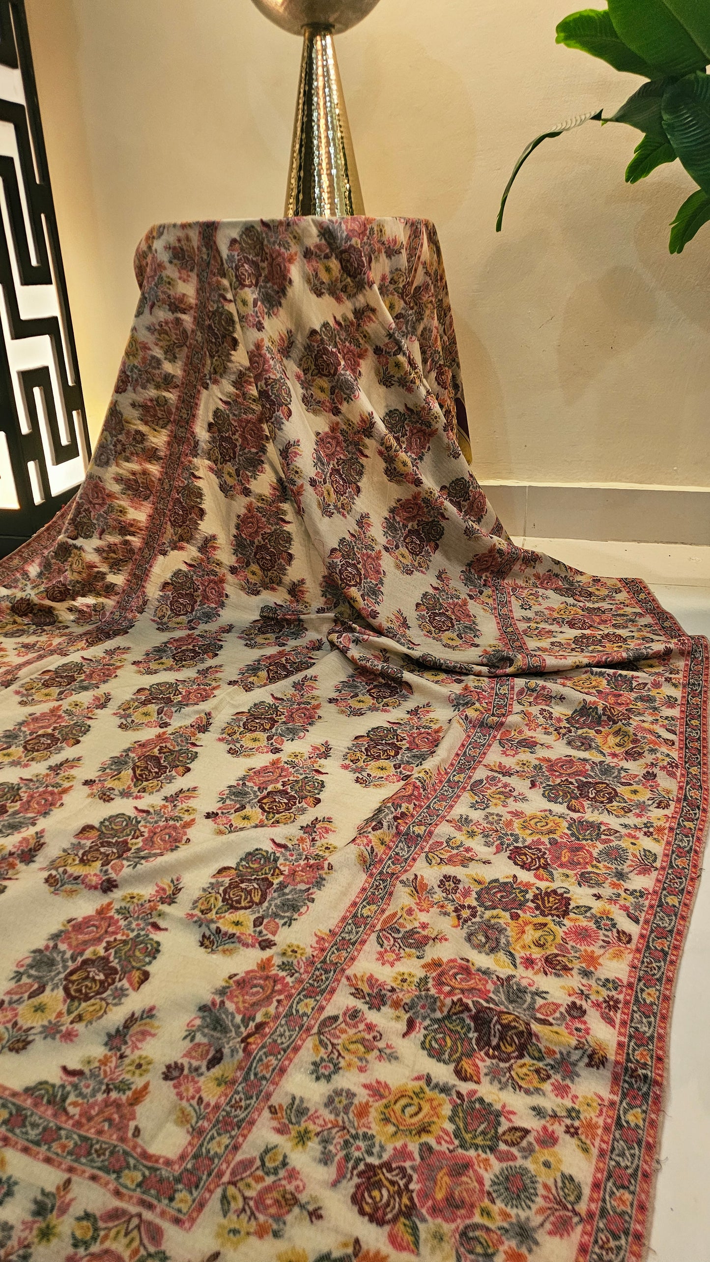 Kaani shawl: woollen pashmina