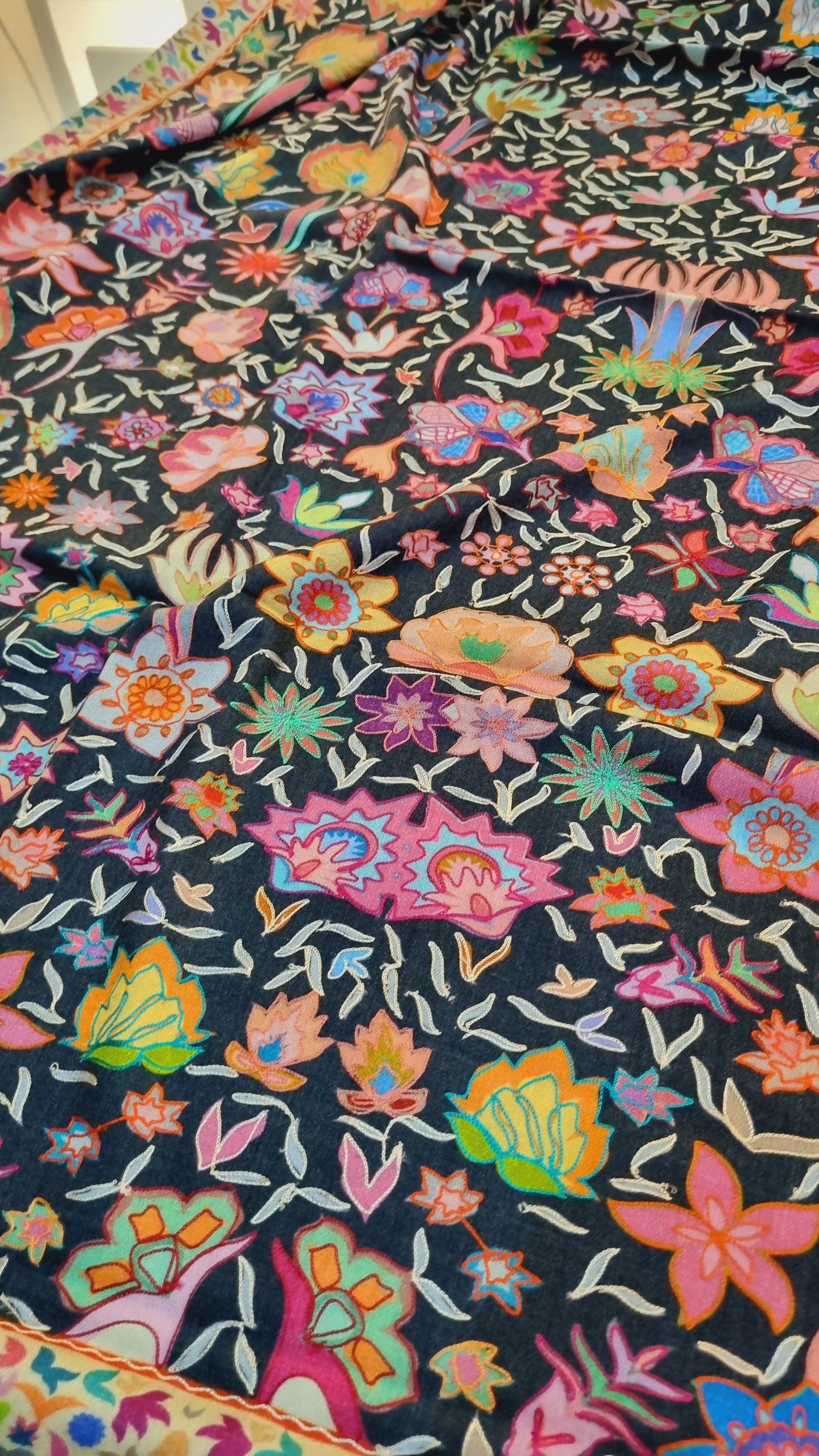 Floral Reelkar shawl