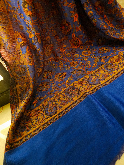 Reversible toosh kaani shawl