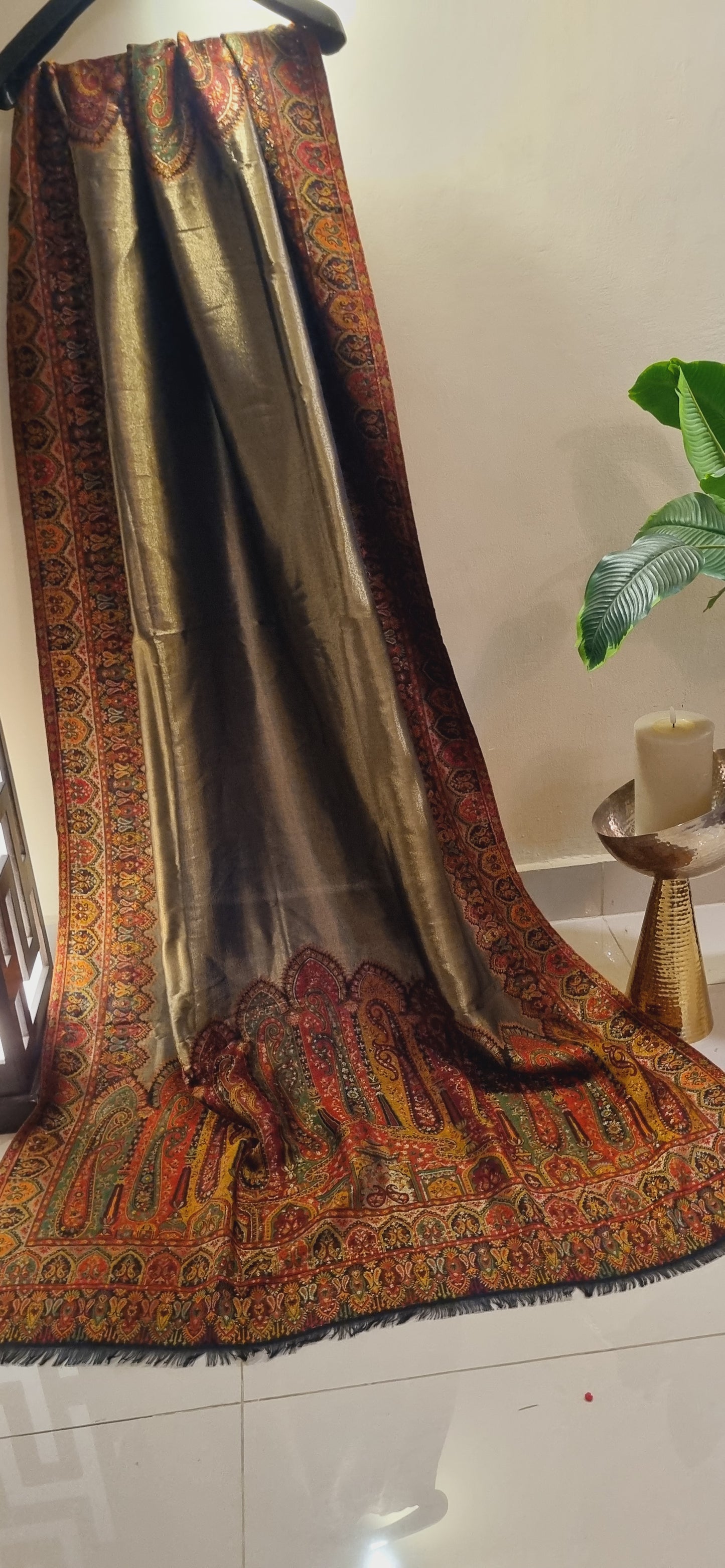 Gandhara reversible moonlight kaani shawl