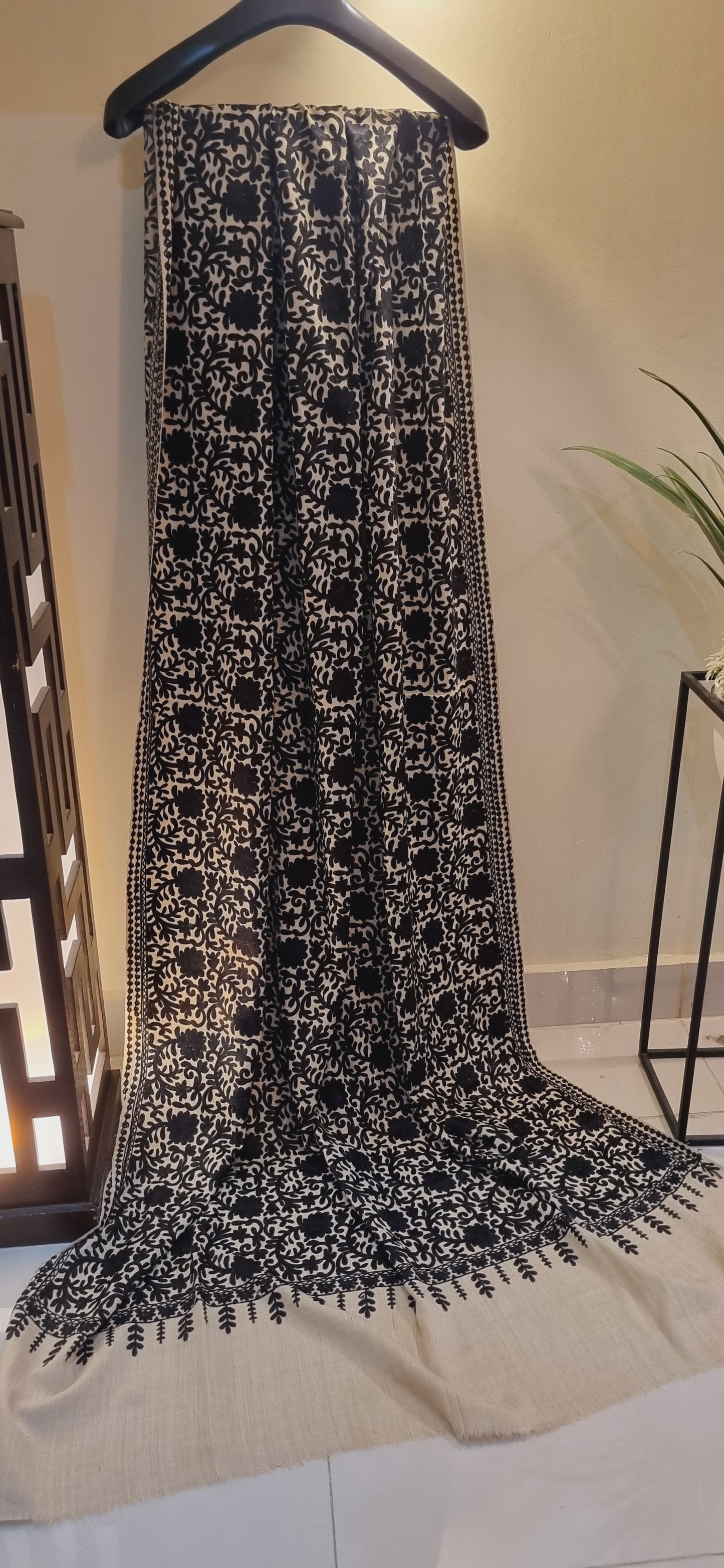 Embroidered pashmina