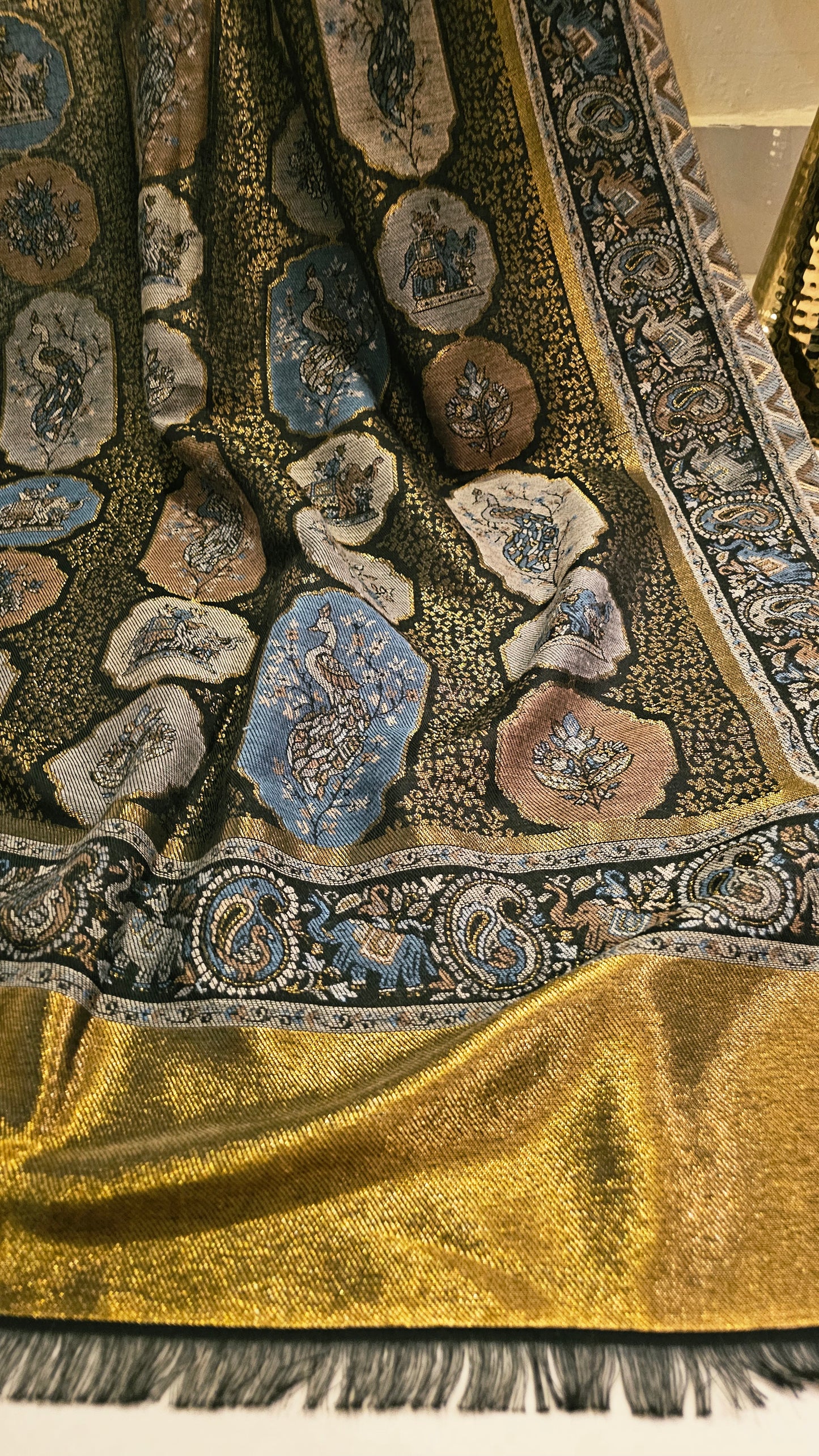 Moonlight kaani shawl: Pashmina
