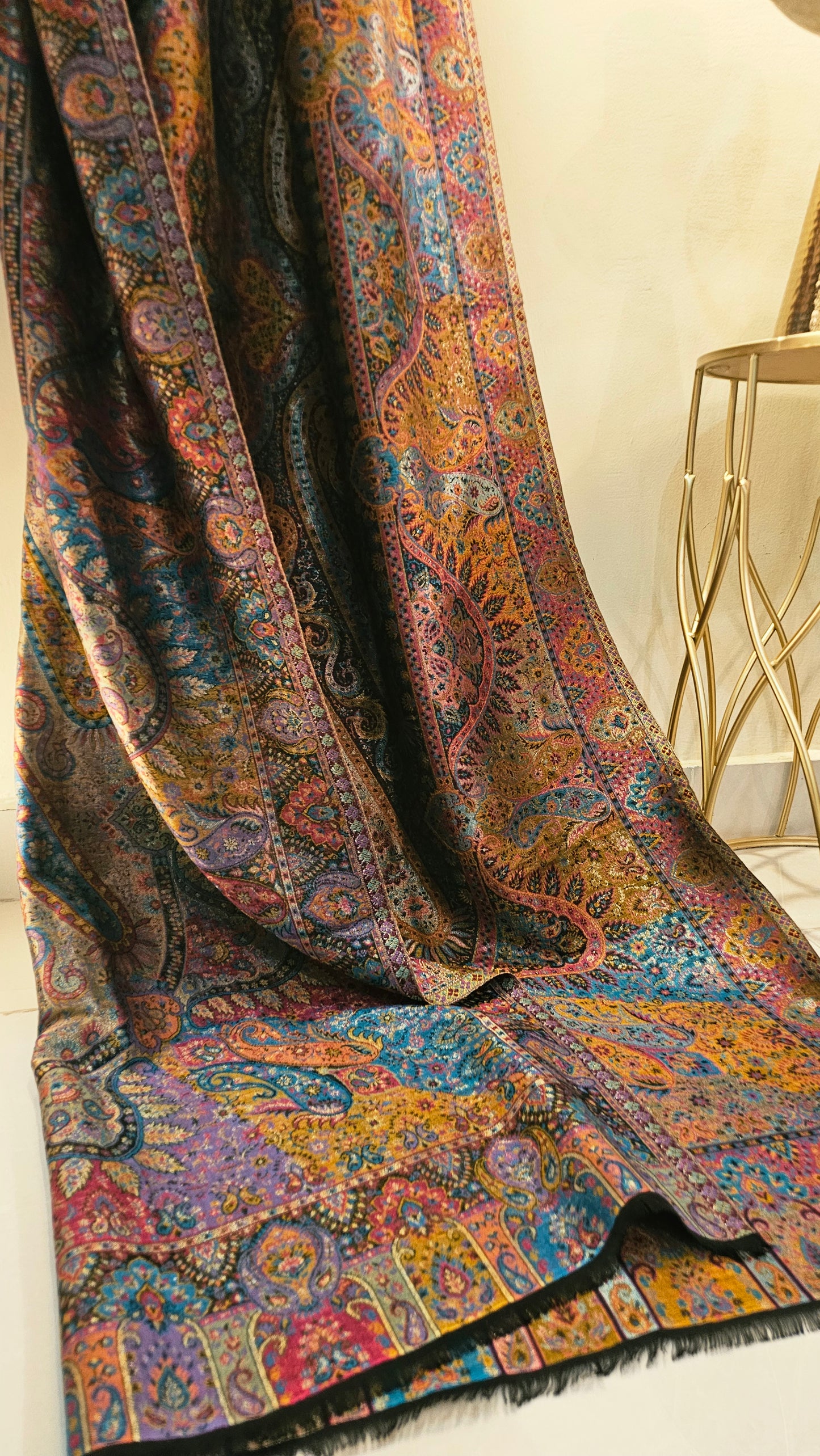 Reversible moonlight gandhara kaani shawl: Pashmina